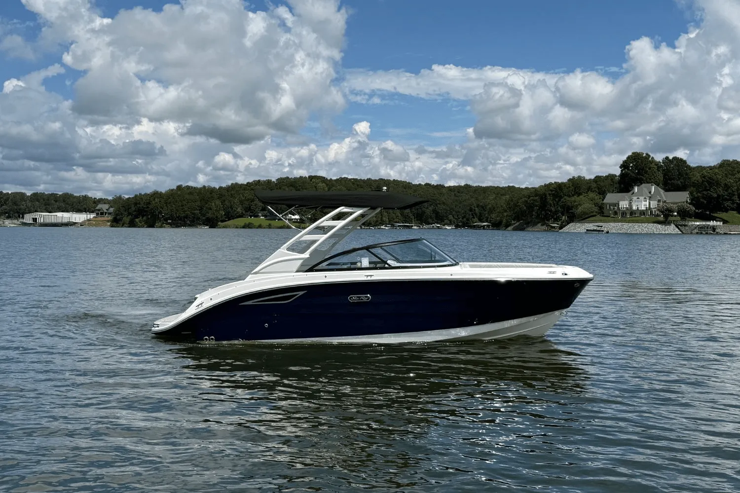 2026 Sea Ray SDX 230 Image Thumbnail #0