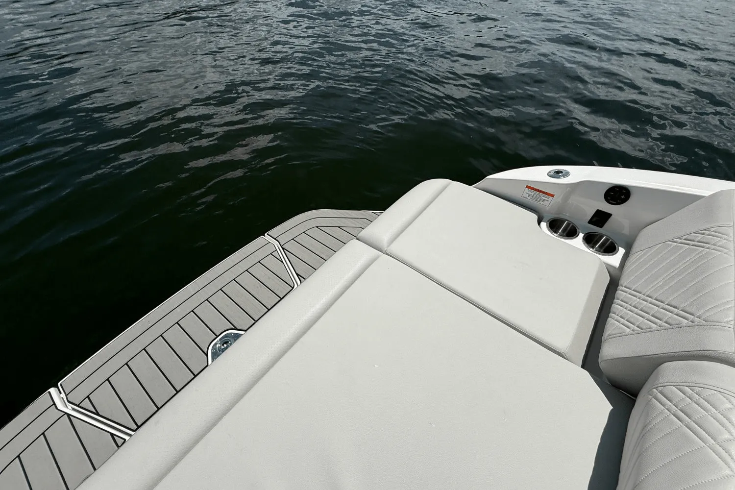 2026 Sea Ray SDX 230 Image Thumbnail #7