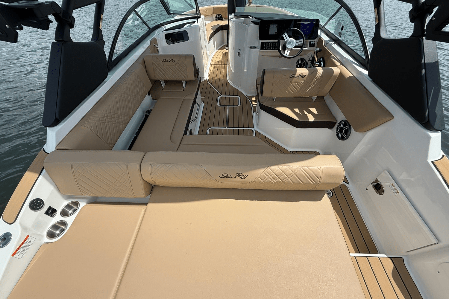 2026 Sea Ray SDX 230 Surf Image Thumbnail #9