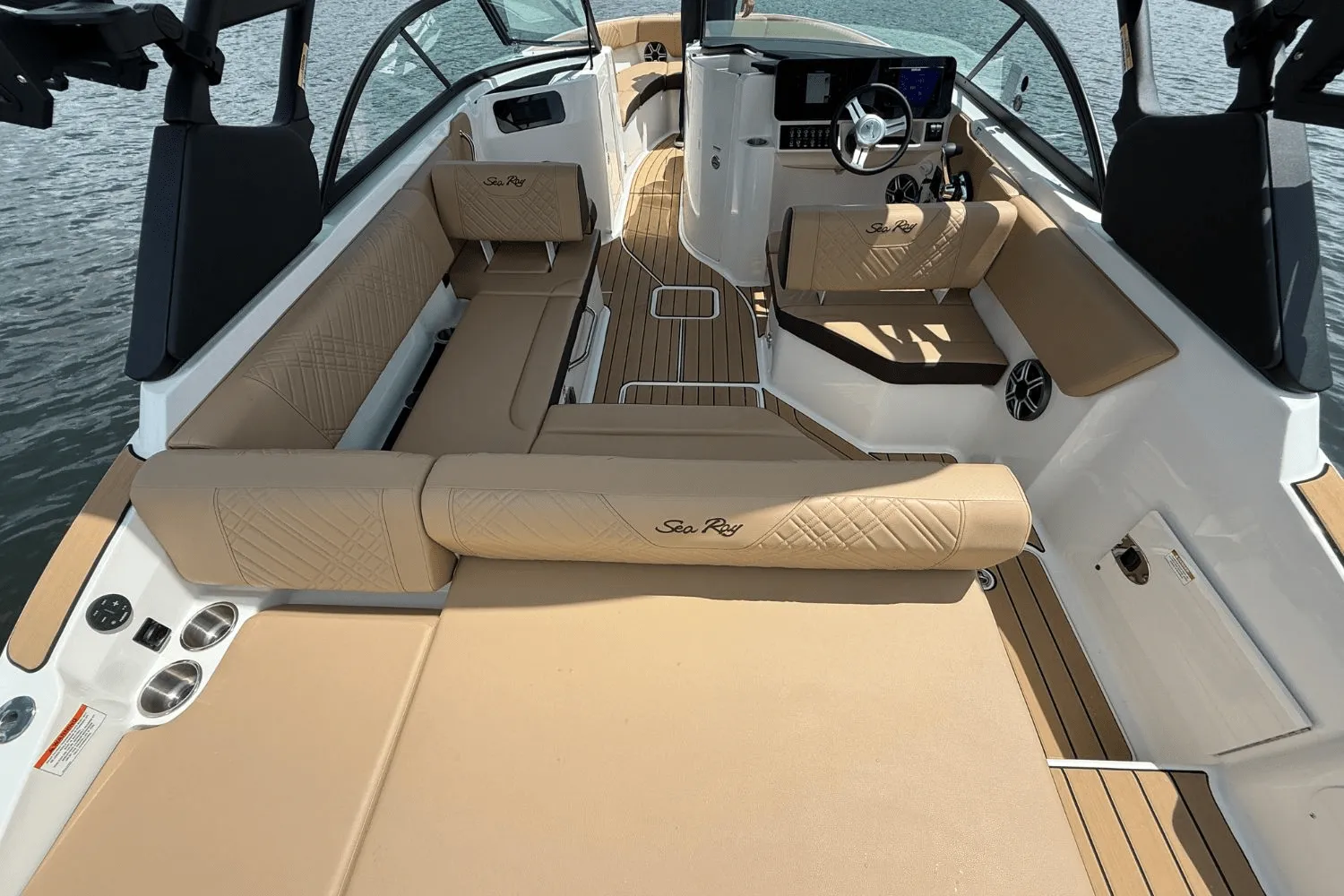 2026 Sea Ray SDX 230 Surf Image Thumbnail #9