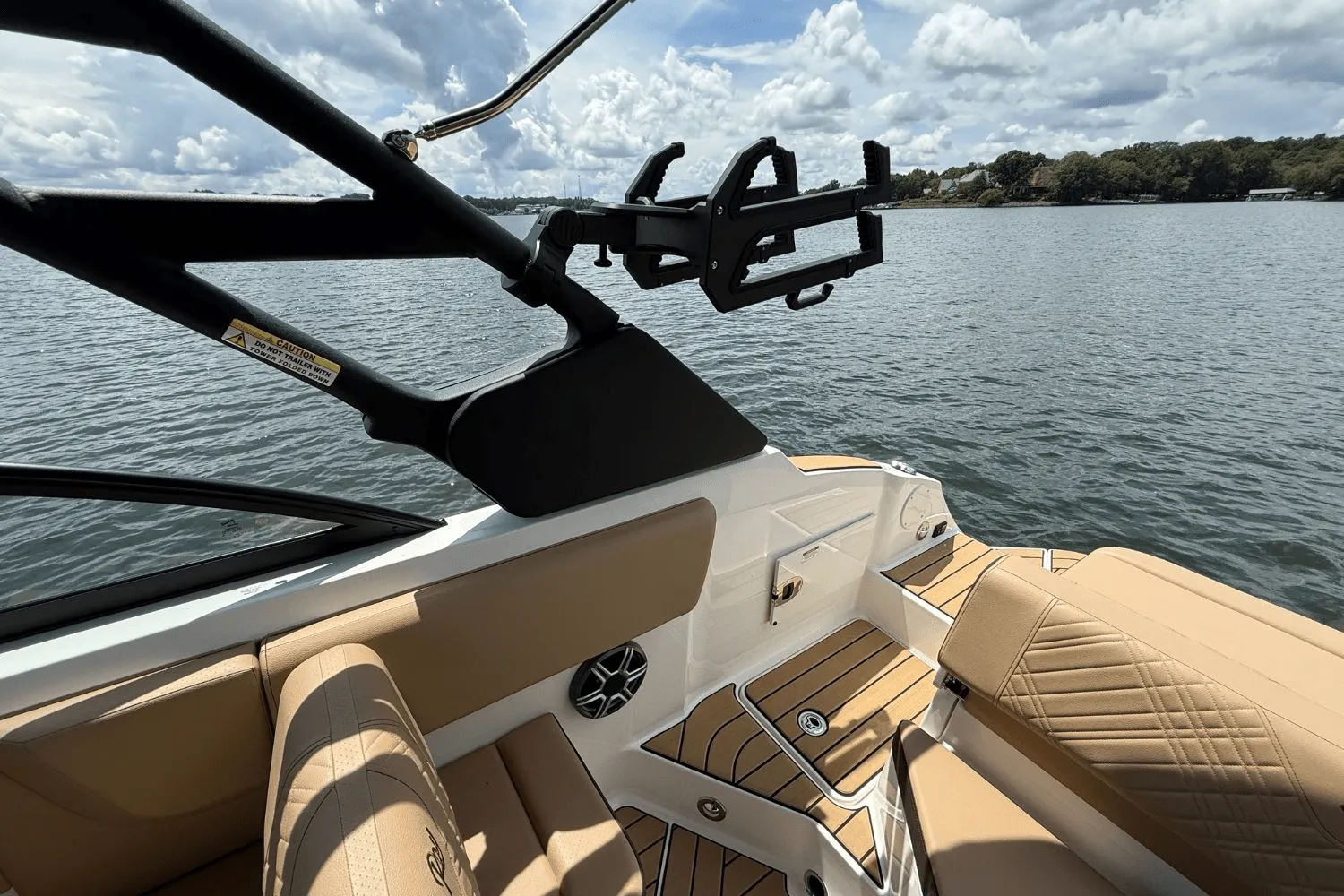2026 Sea Ray SDX 230 Surf Image Thumbnail #11