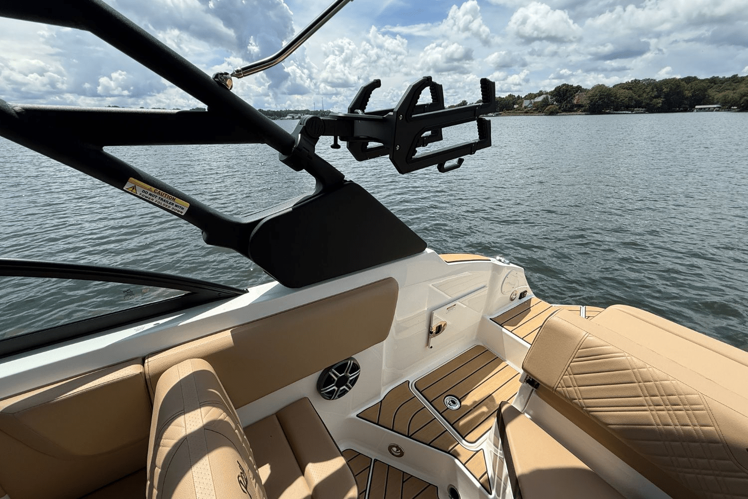 2026 Sea Ray SDX 230 Surf Image Thumbnail #13