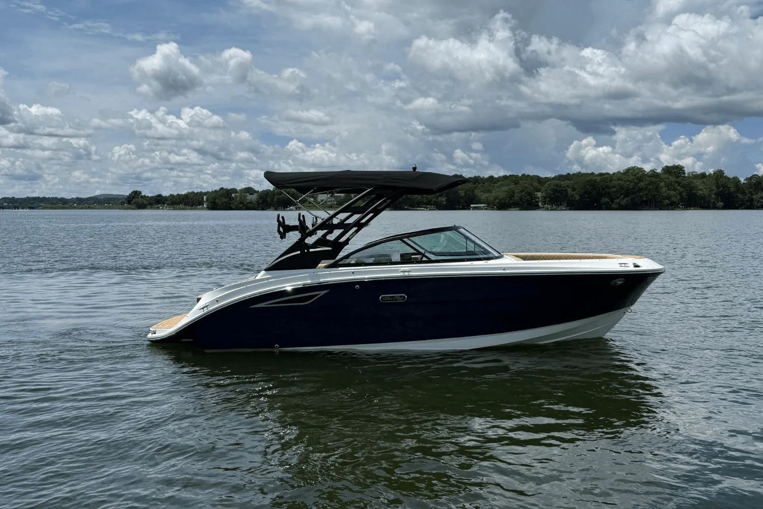 2026 Sea Ray SDX 230 Surf Image Thumbnail #5