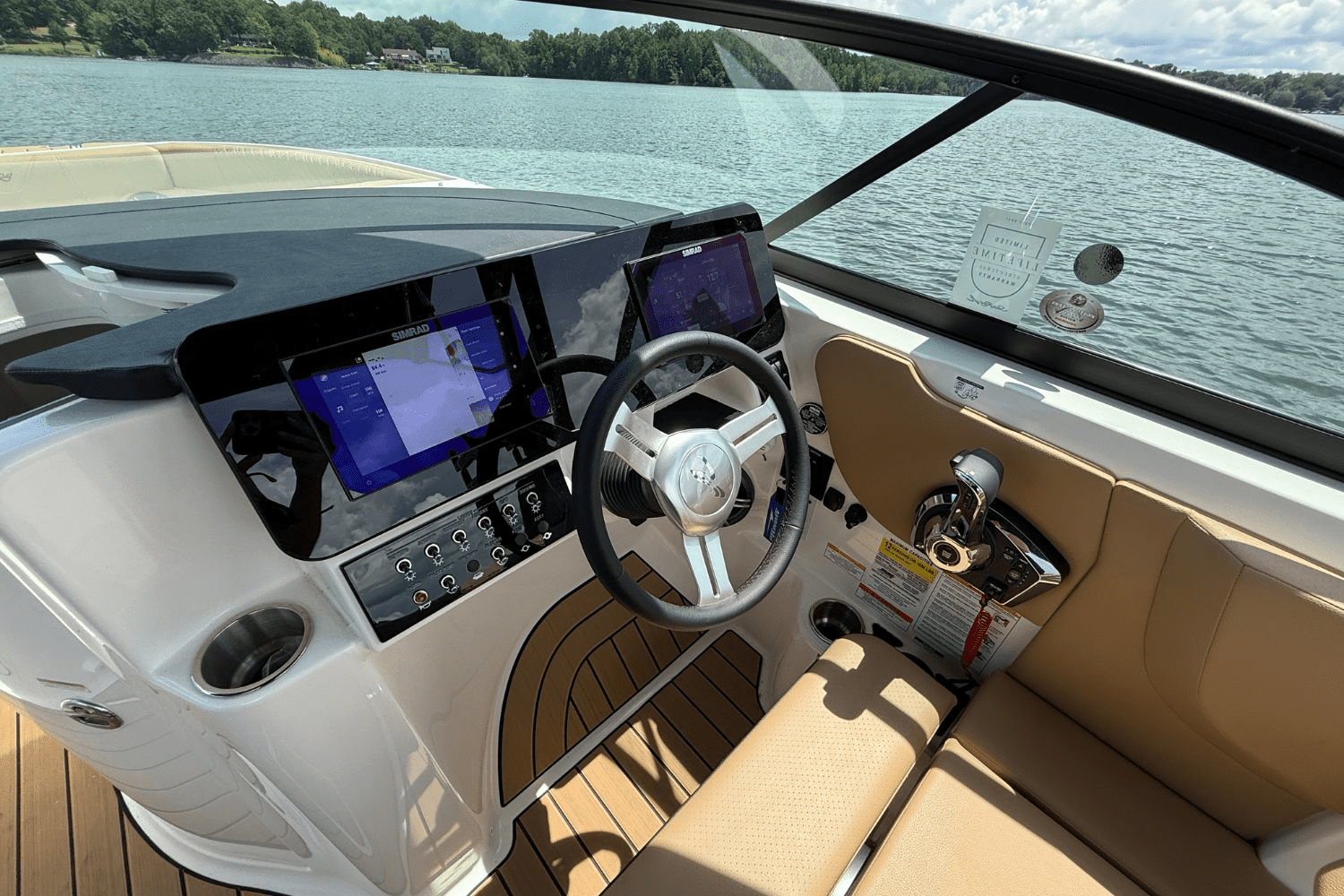 2026 Sea Ray SDX 230 Surf Image Thumbnail #20