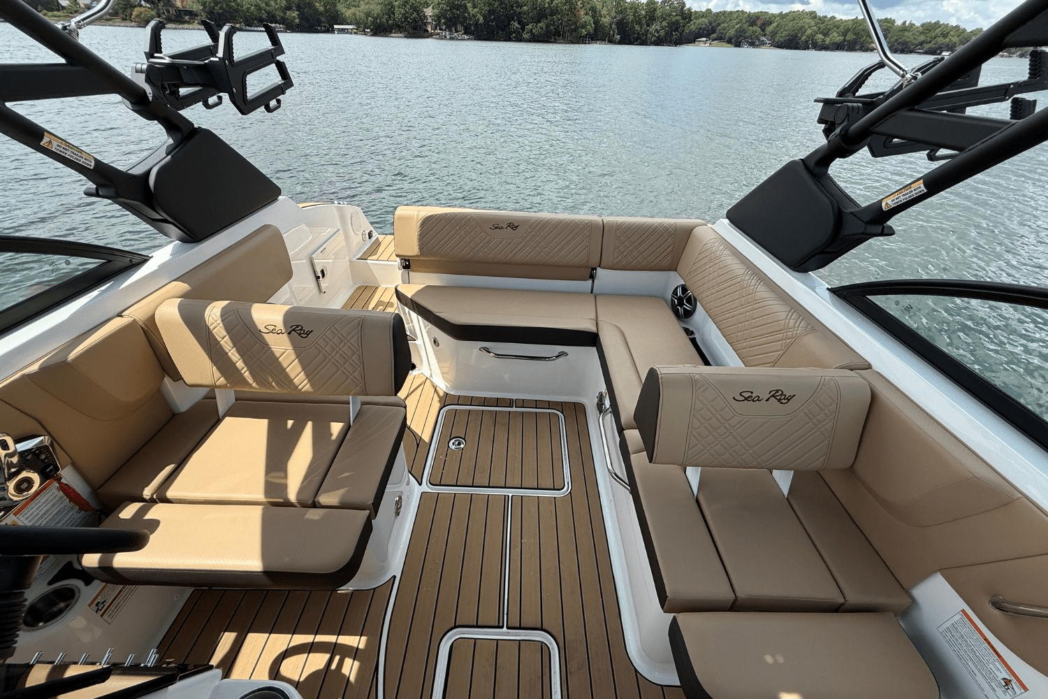 2026 Sea Ray SDX 230 Surf Image Thumbnail #21