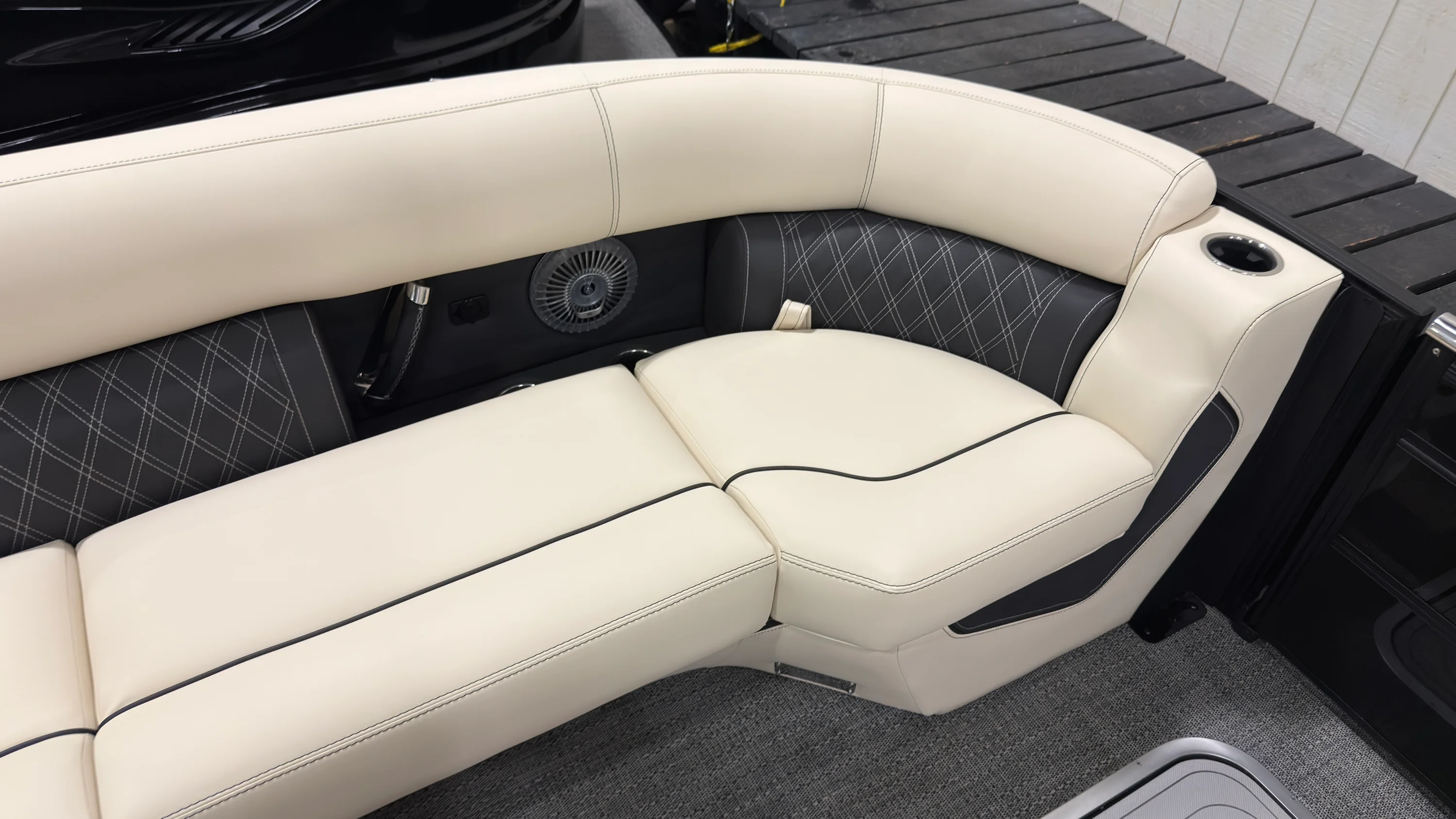 2026 Barletta Lusso 25 U Image Thumbnail #4