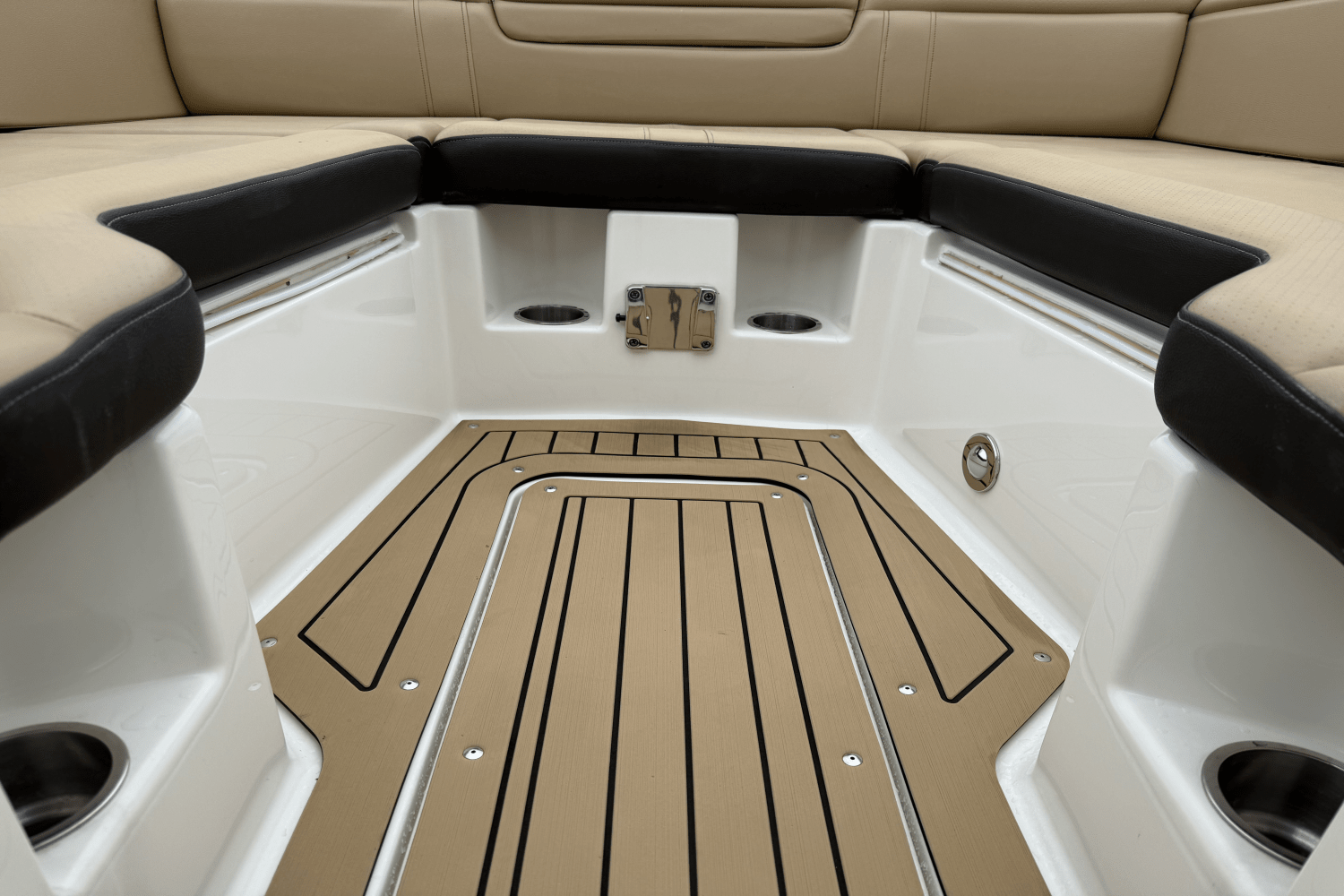 2021 Sea Ray SDX 290 OB Image Thumbnail #5