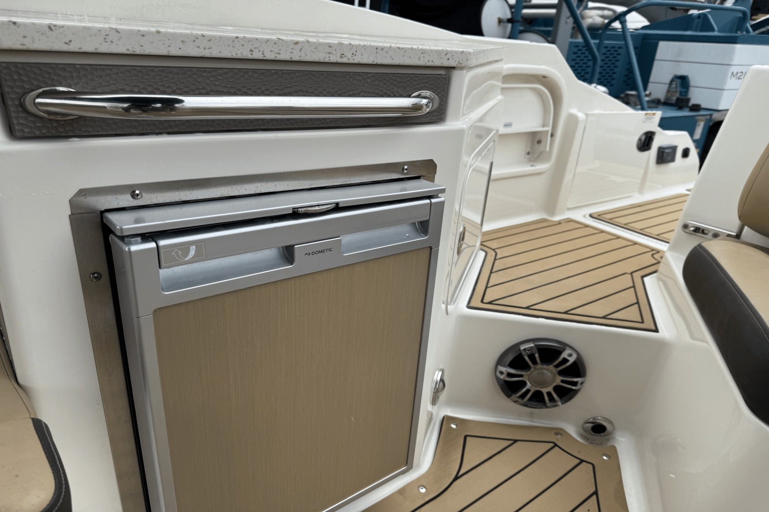 2021 Sea Ray SDX 290 OB Image Thumbnail #6