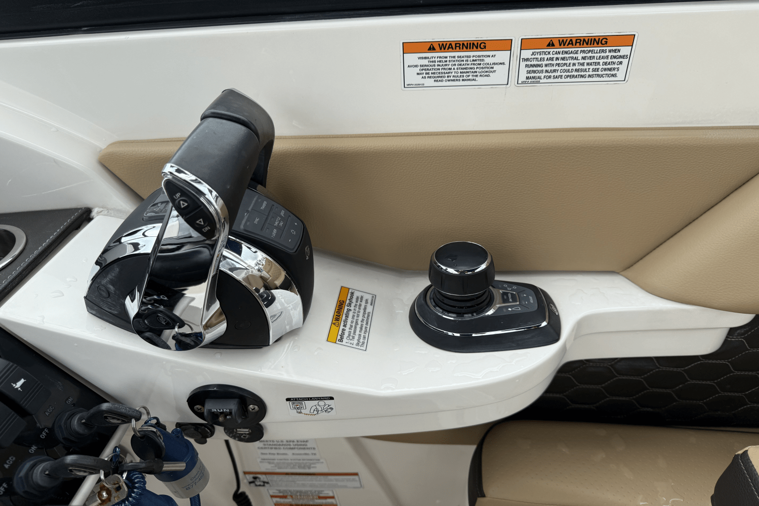 2021 Sea Ray SDX 290 OB Image Thumbnail #12