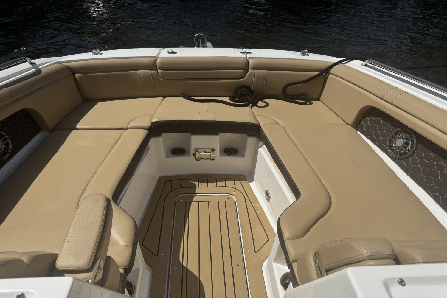 2021 Sea Ray SDX 290 OB Image Thumbnail #2