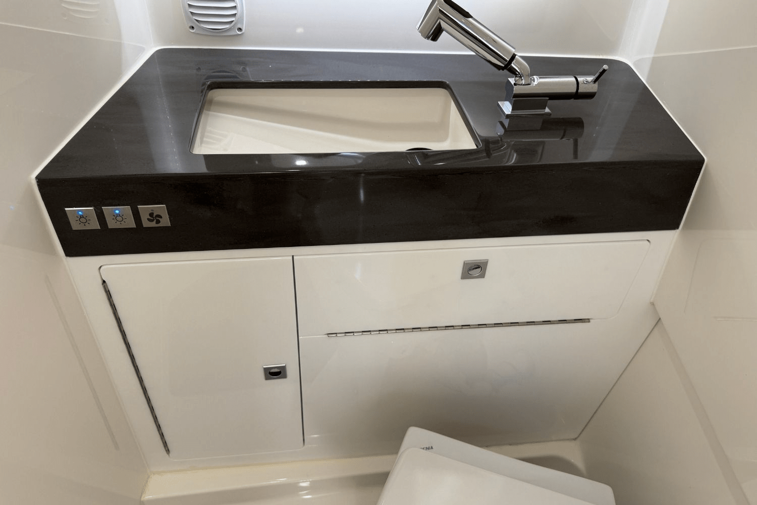 2024 Aviara AV36 Image Thumbnail #35