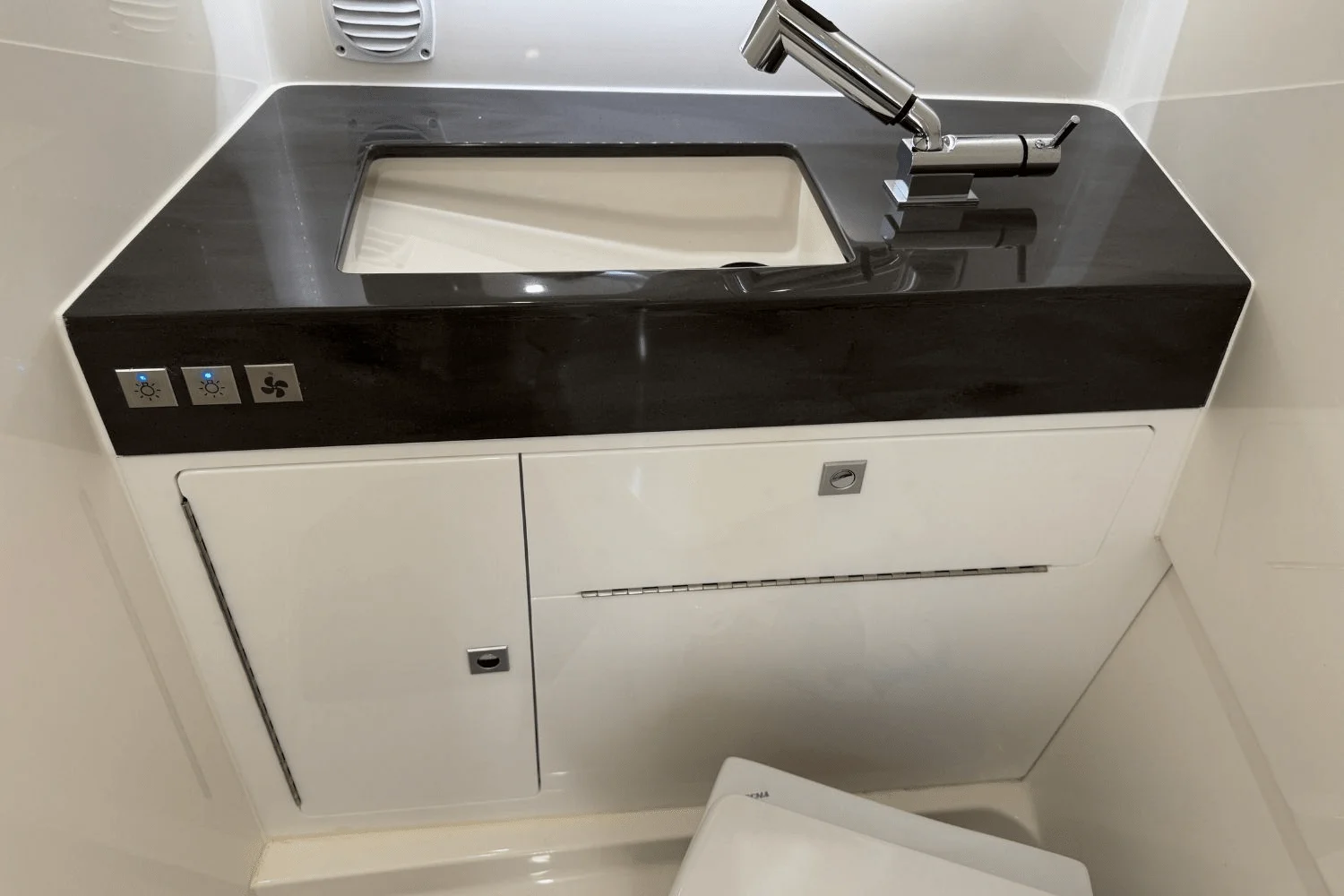 2024 Aviara AV36 Image Thumbnail #35