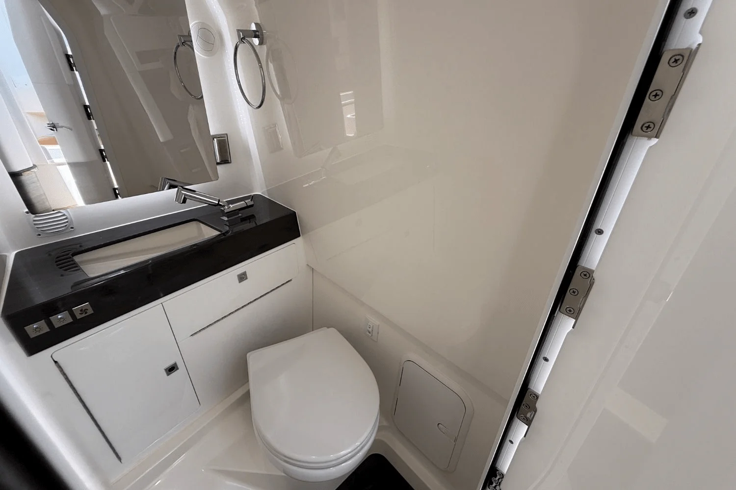 2024 Aviara AV36 Image Thumbnail #34