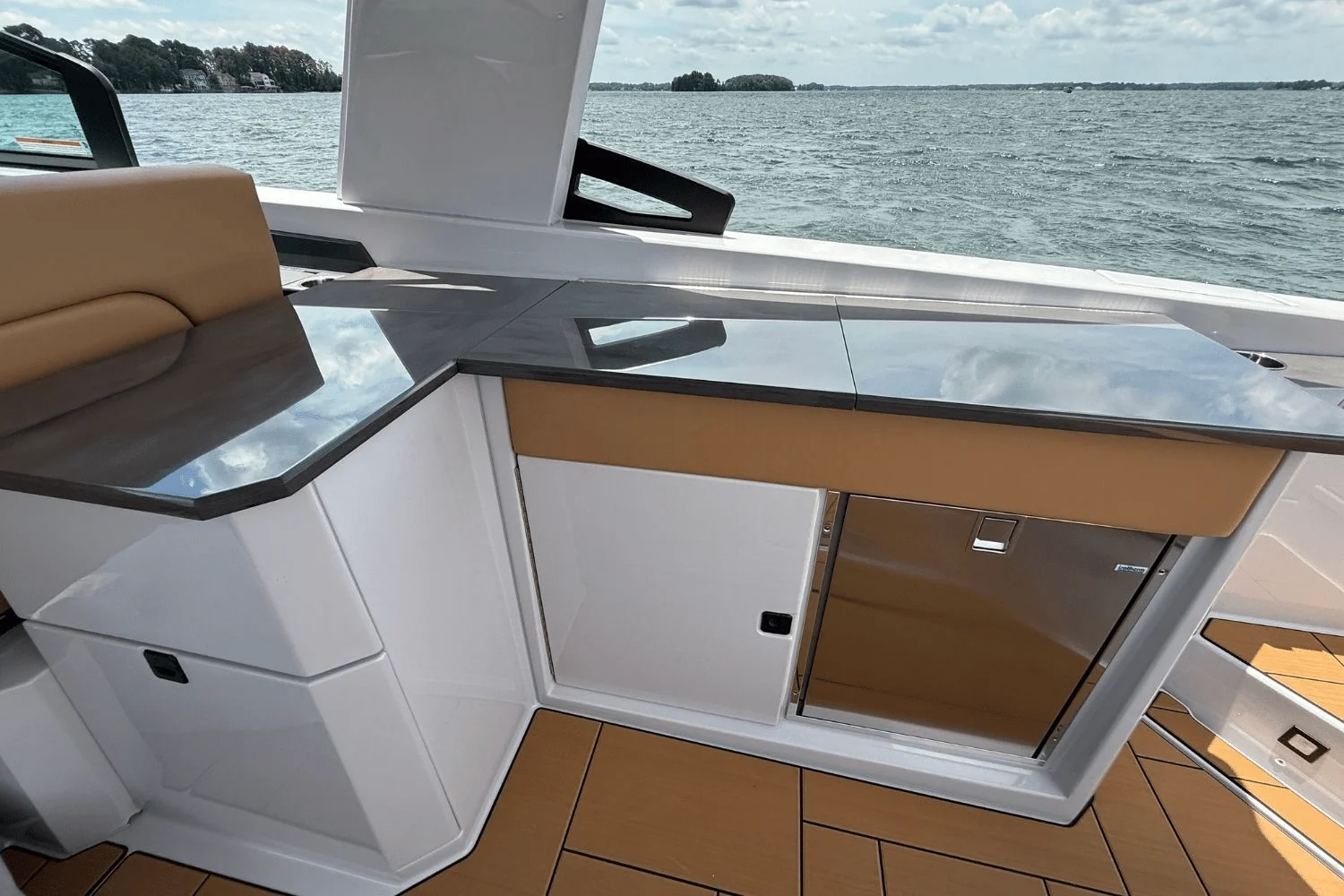 2024 Aviara AV36 Image Thumbnail #19