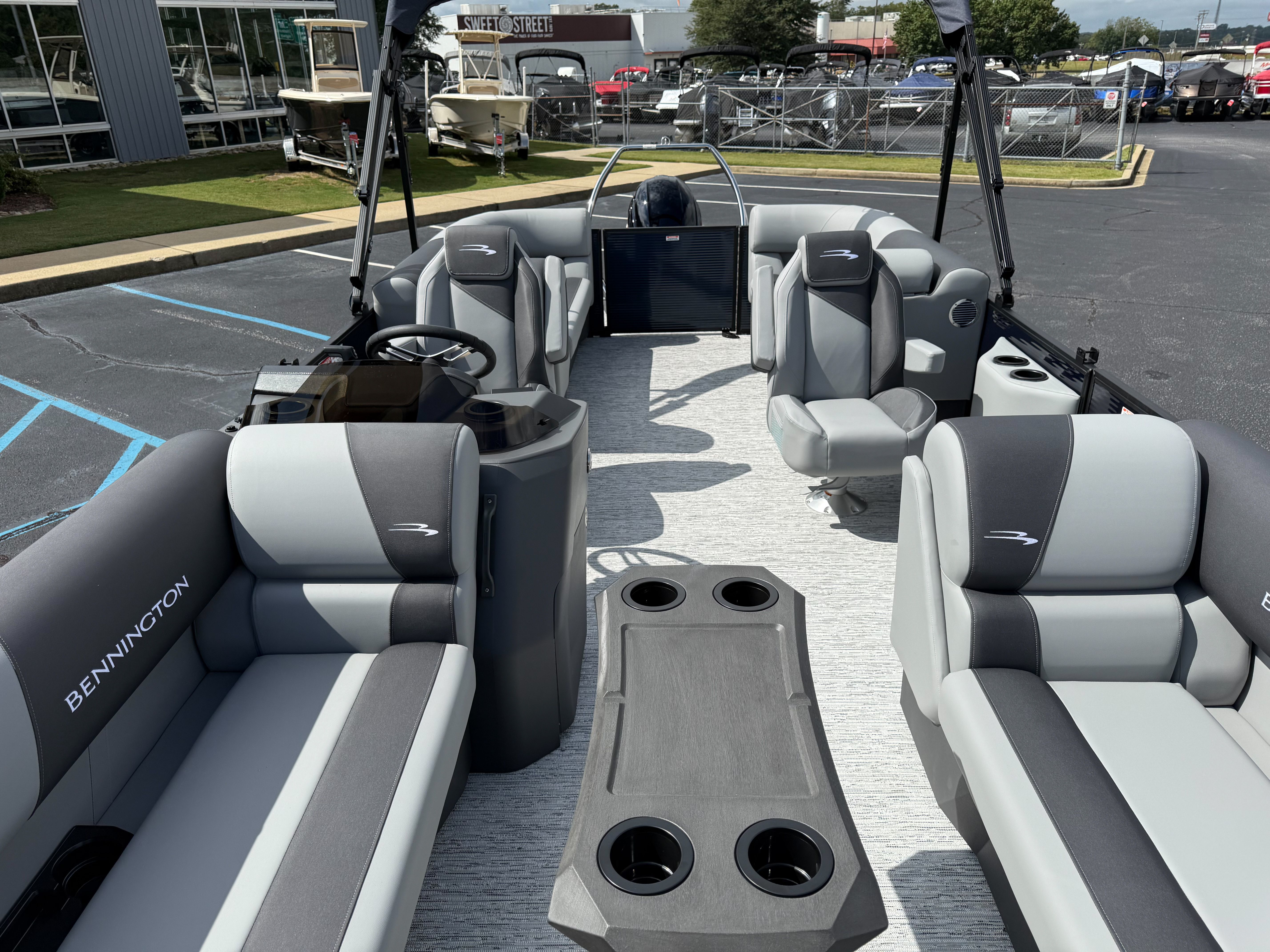 2026 Bennington 22SSR Image Thumbnail #14