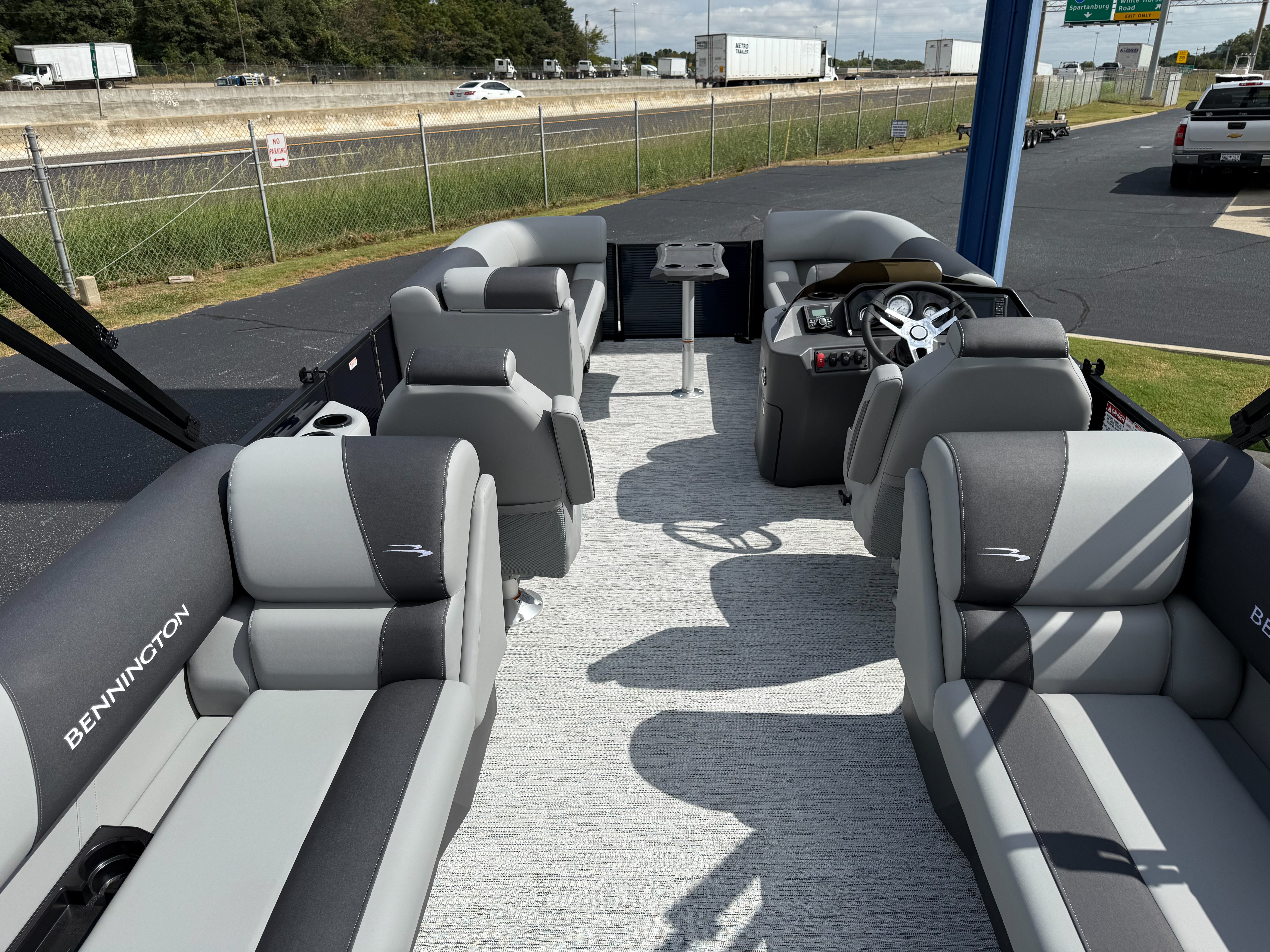 2026 Bennington 22SSR Image Thumbnail #15