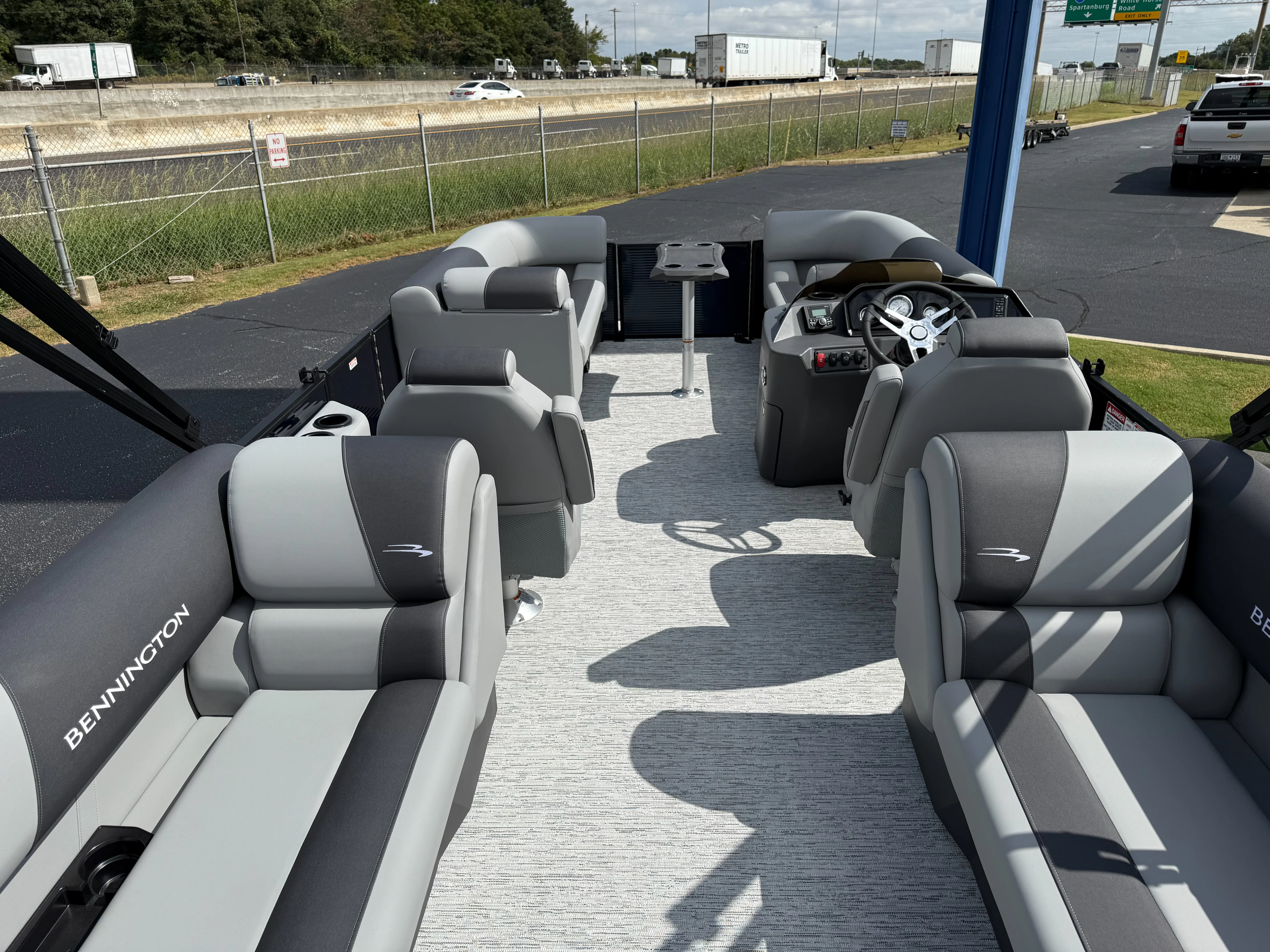 2026 Bennington 22SSR Image Thumbnail #15