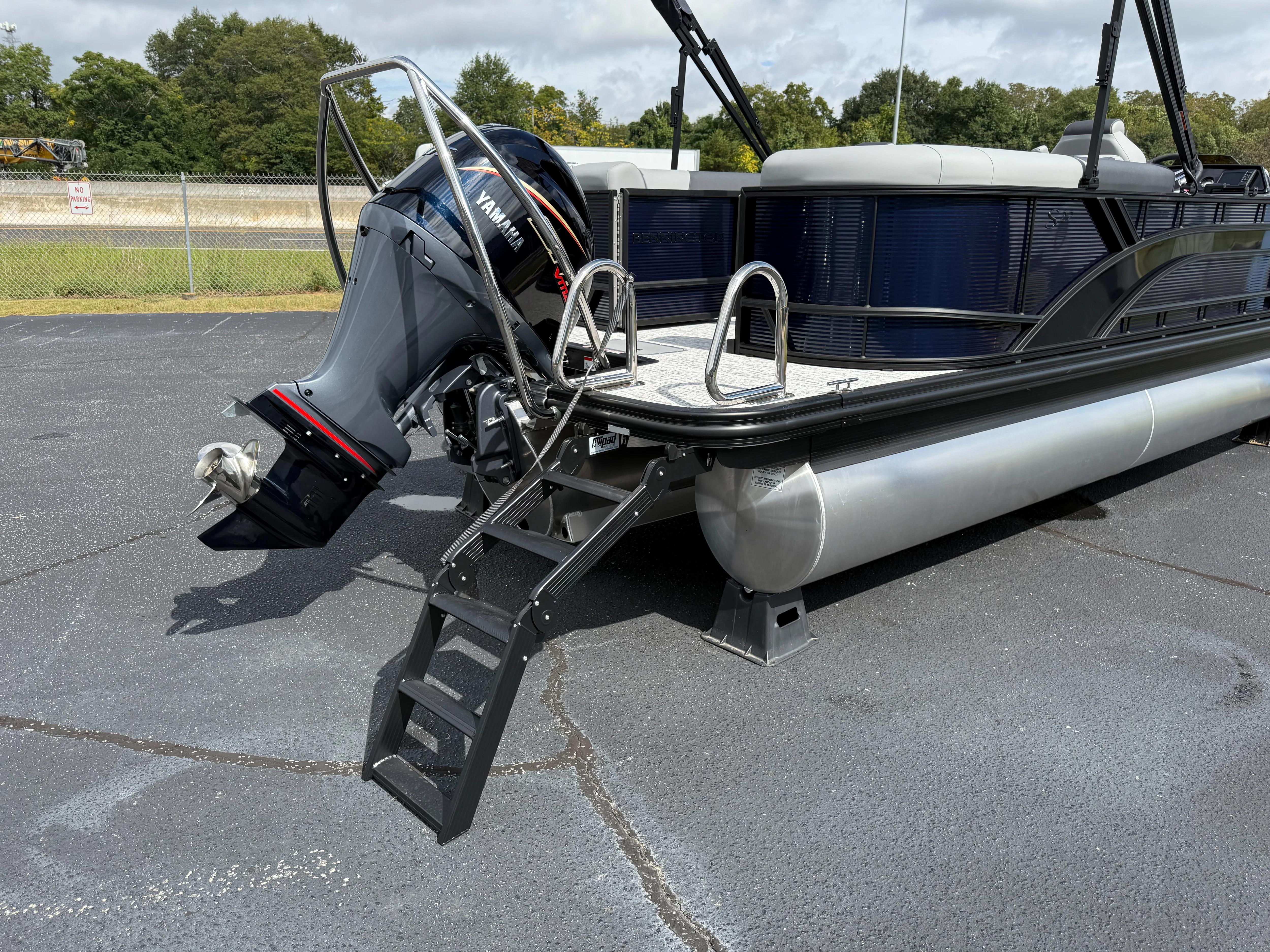 2026 Bennington 22SSR Image Thumbnail #5