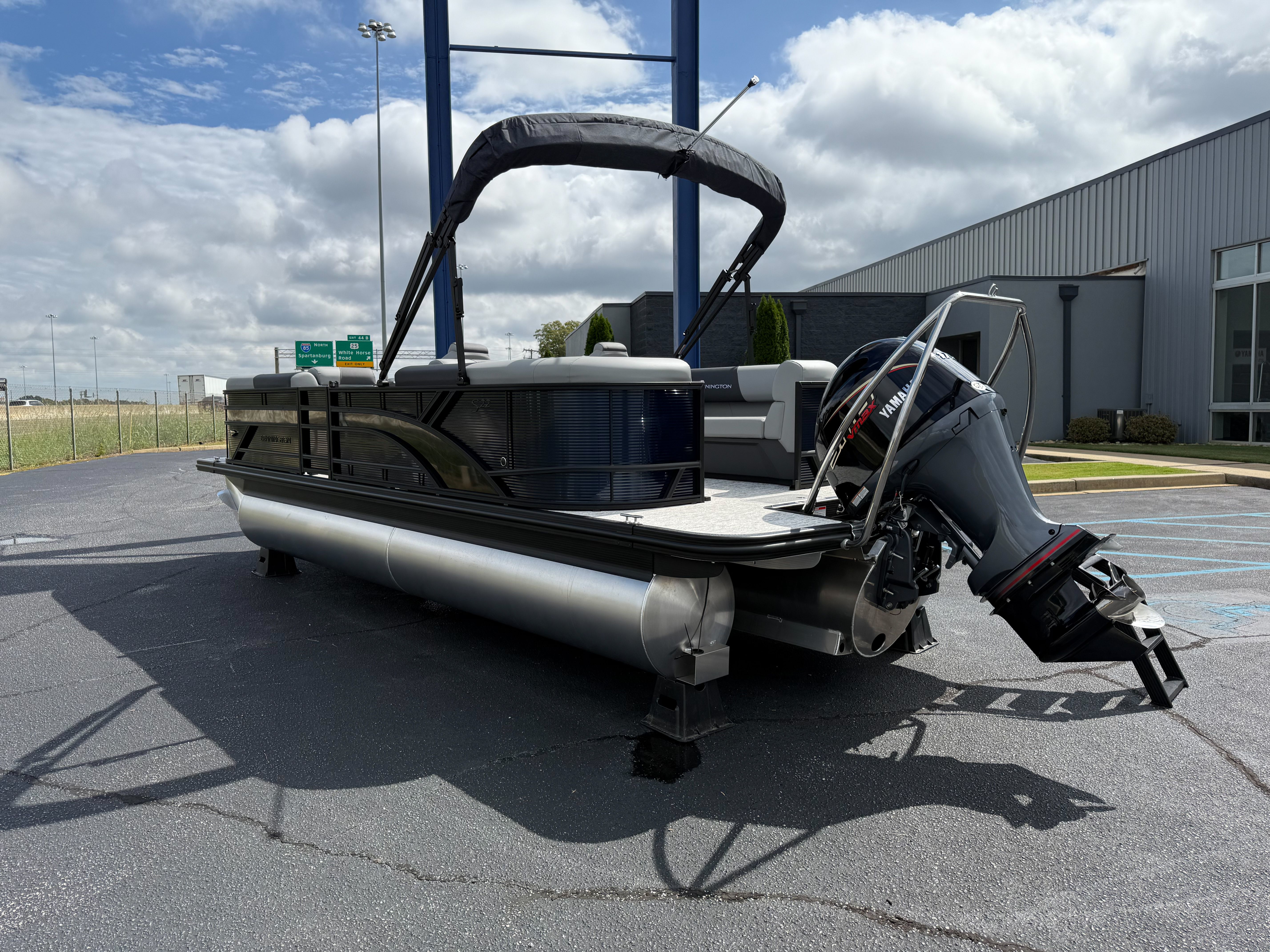 2026 Bennington 22SSR Image Thumbnail #2