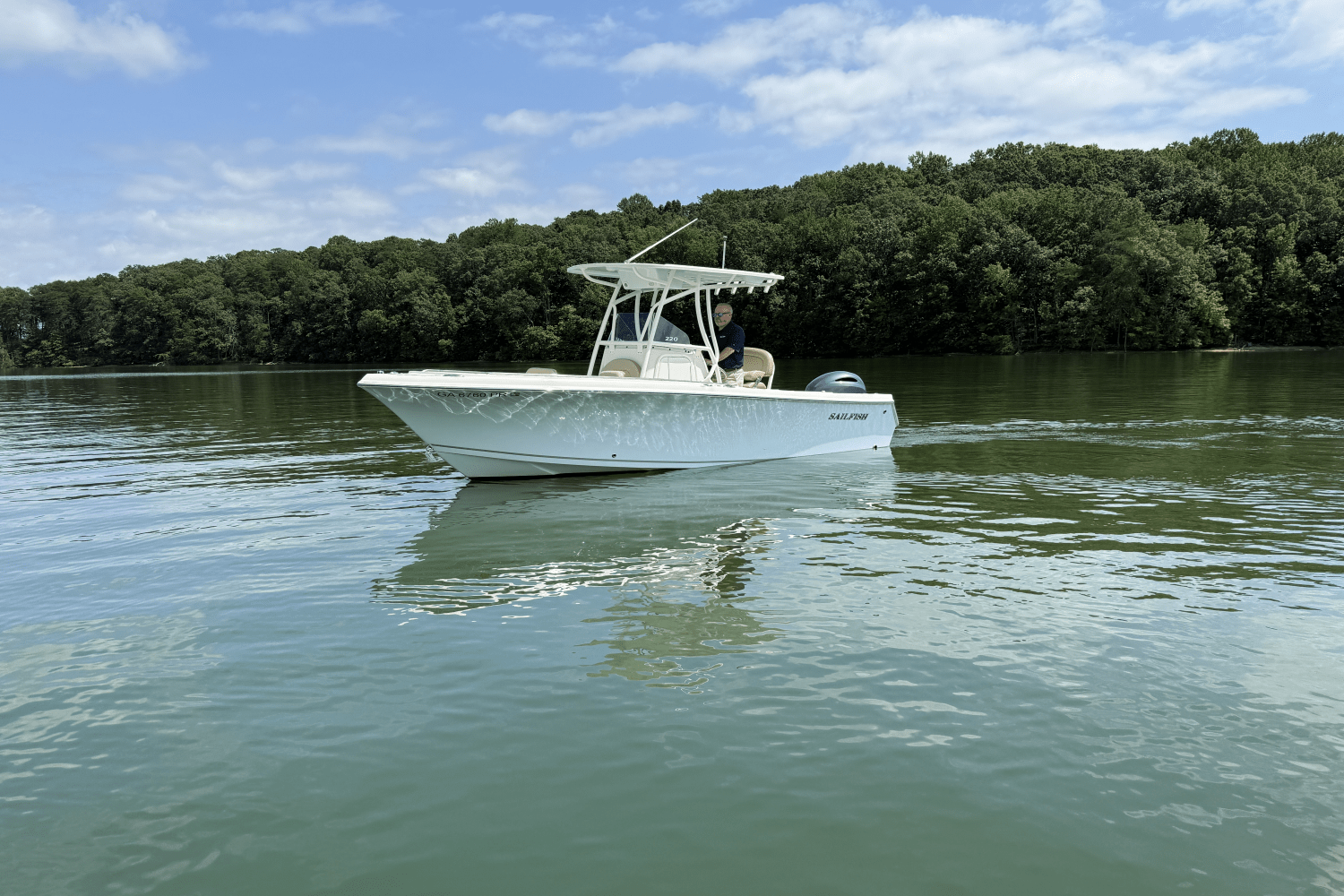 2021 Sailfish 220 CC Image Thumbnail #6