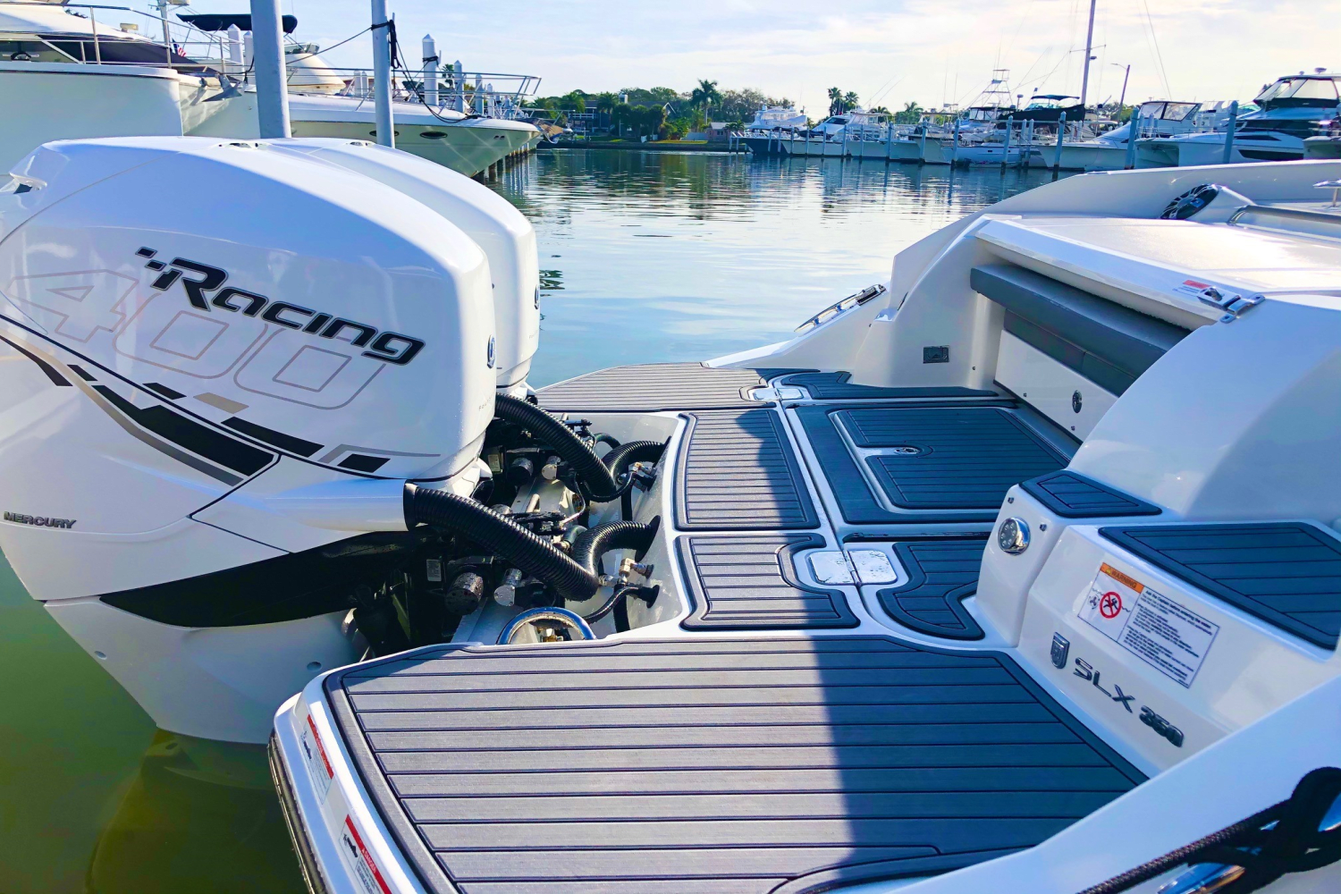 2020 Sea Ray 350 SLX OB Image Thumbnail #4