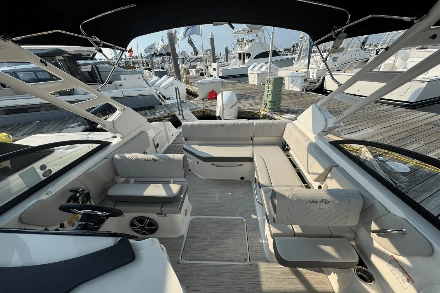 2026 Sea Ray SDX 230 Outboard Image Thumbnail #13