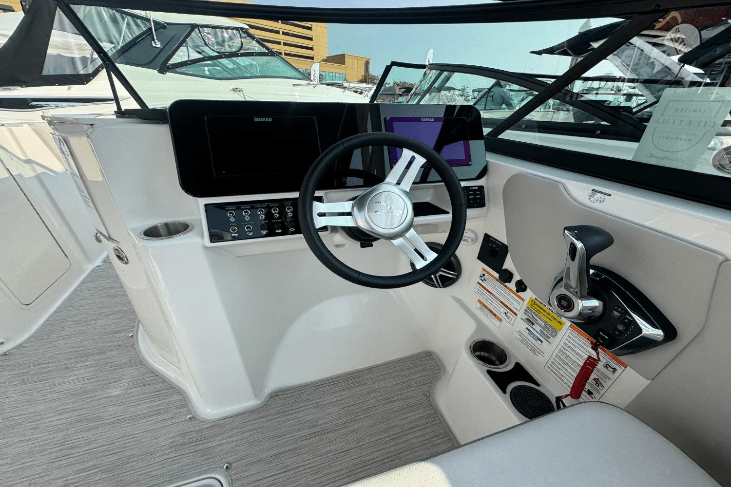 2026 Sea Ray SDX 230 Outboard Image Thumbnail #27