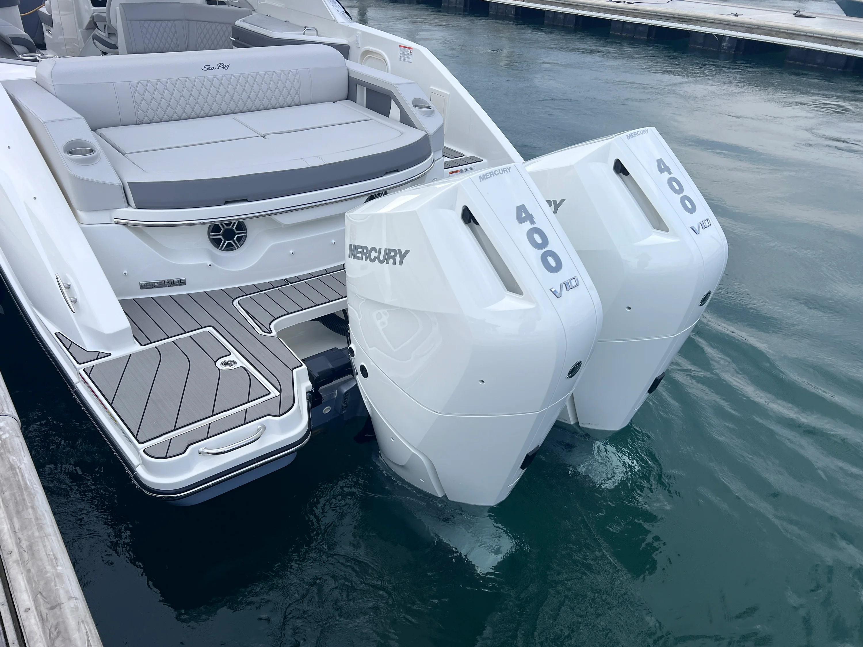 2026 Sea Ray SLX 310 Outboard Image Thumbnail #14