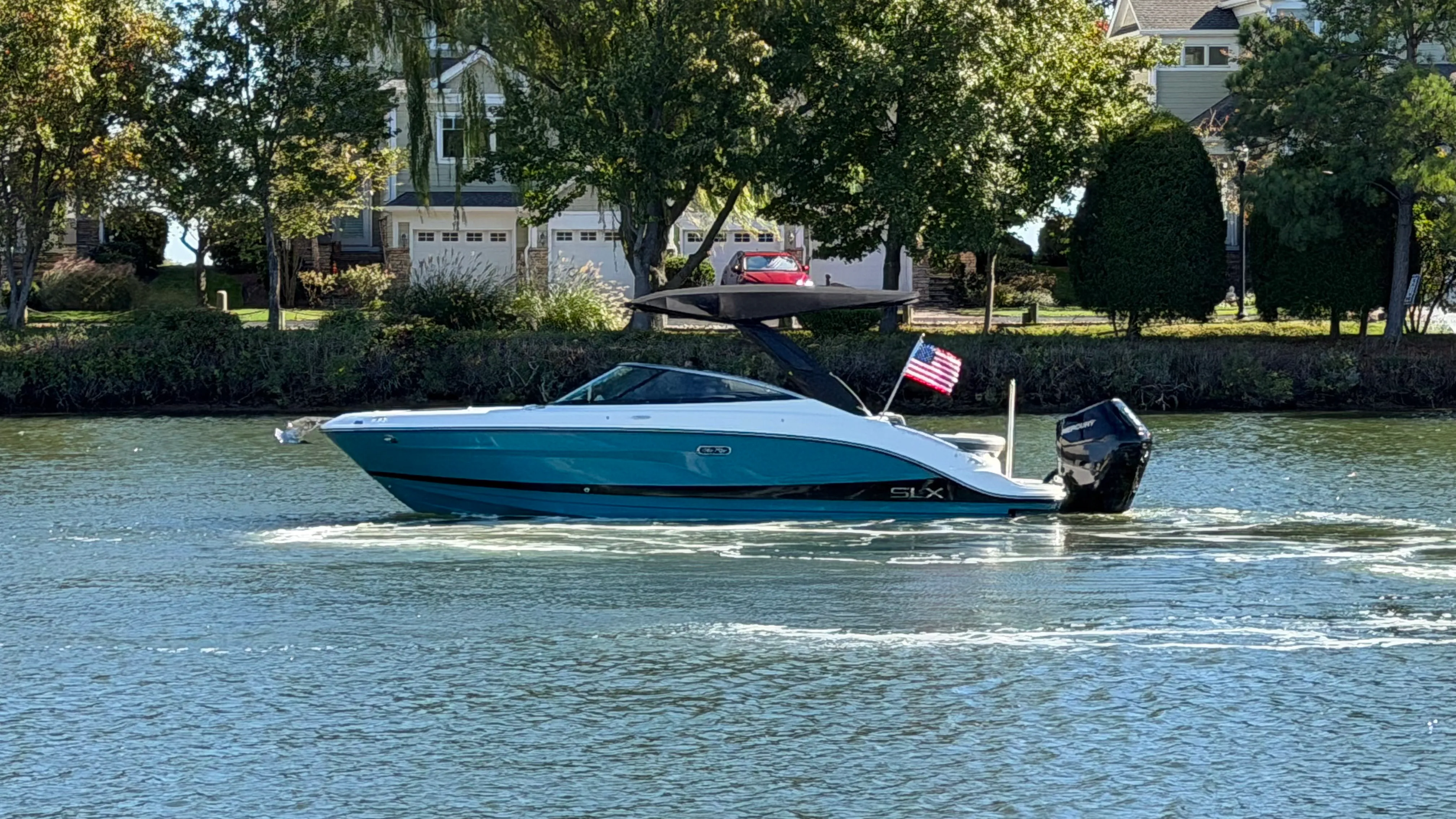 2026 Sea Ray SLX 260 Outboard Image Thumbnail #1