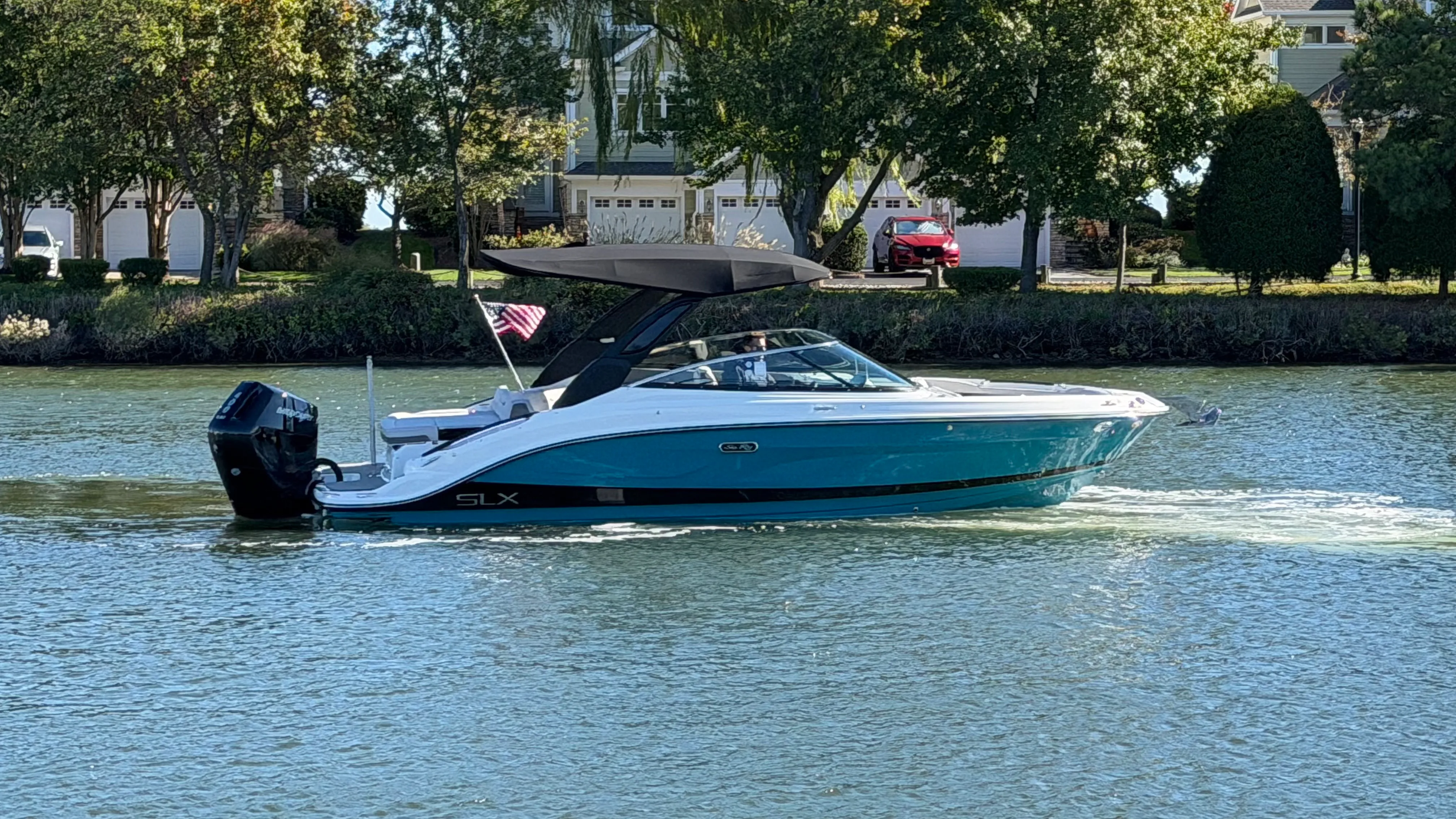 2026 Sea Ray SLX 260 Outboard Image Thumbnail #5