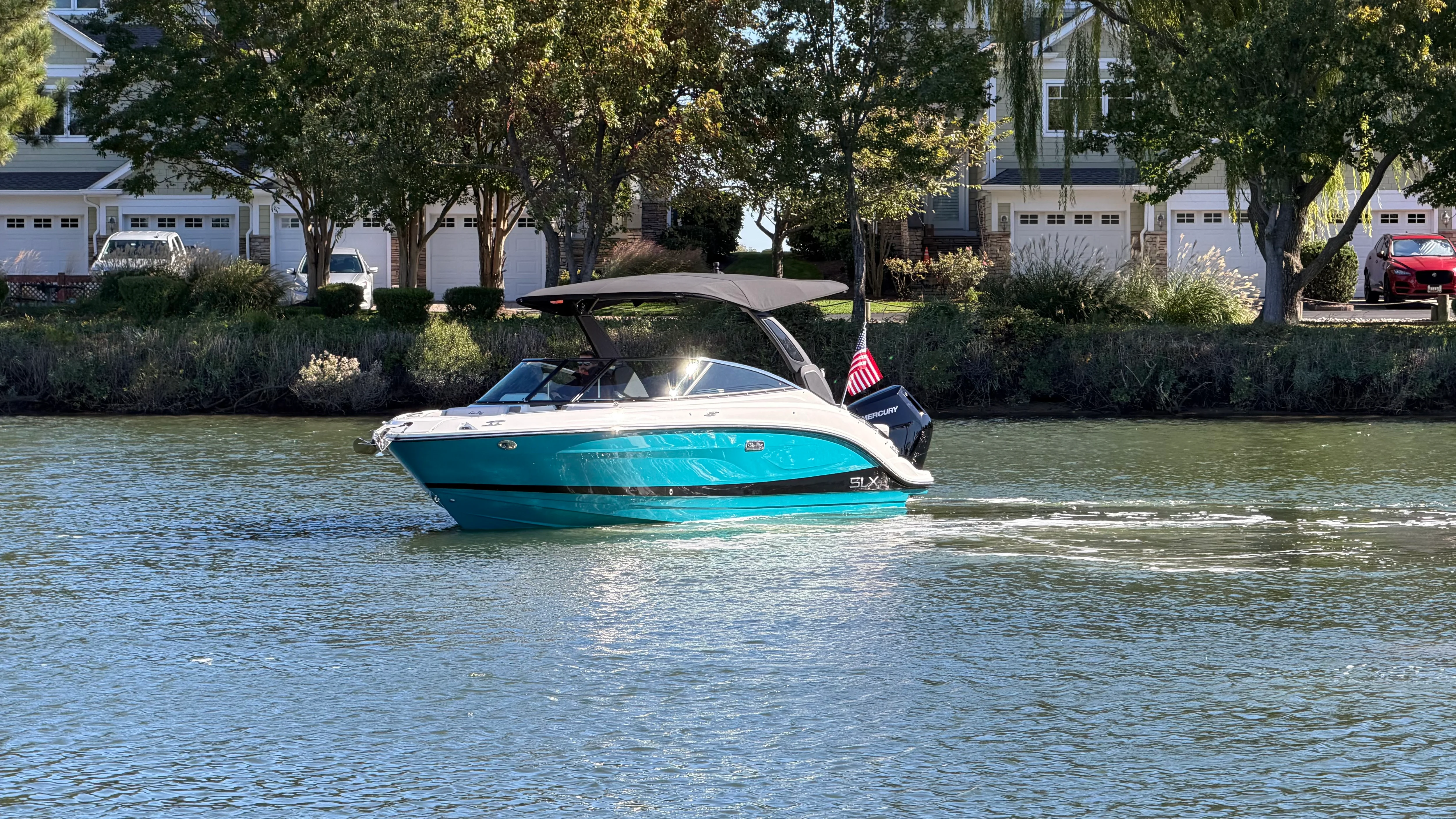 2026 Sea Ray SLX 260 Outboard Image Thumbnail #6