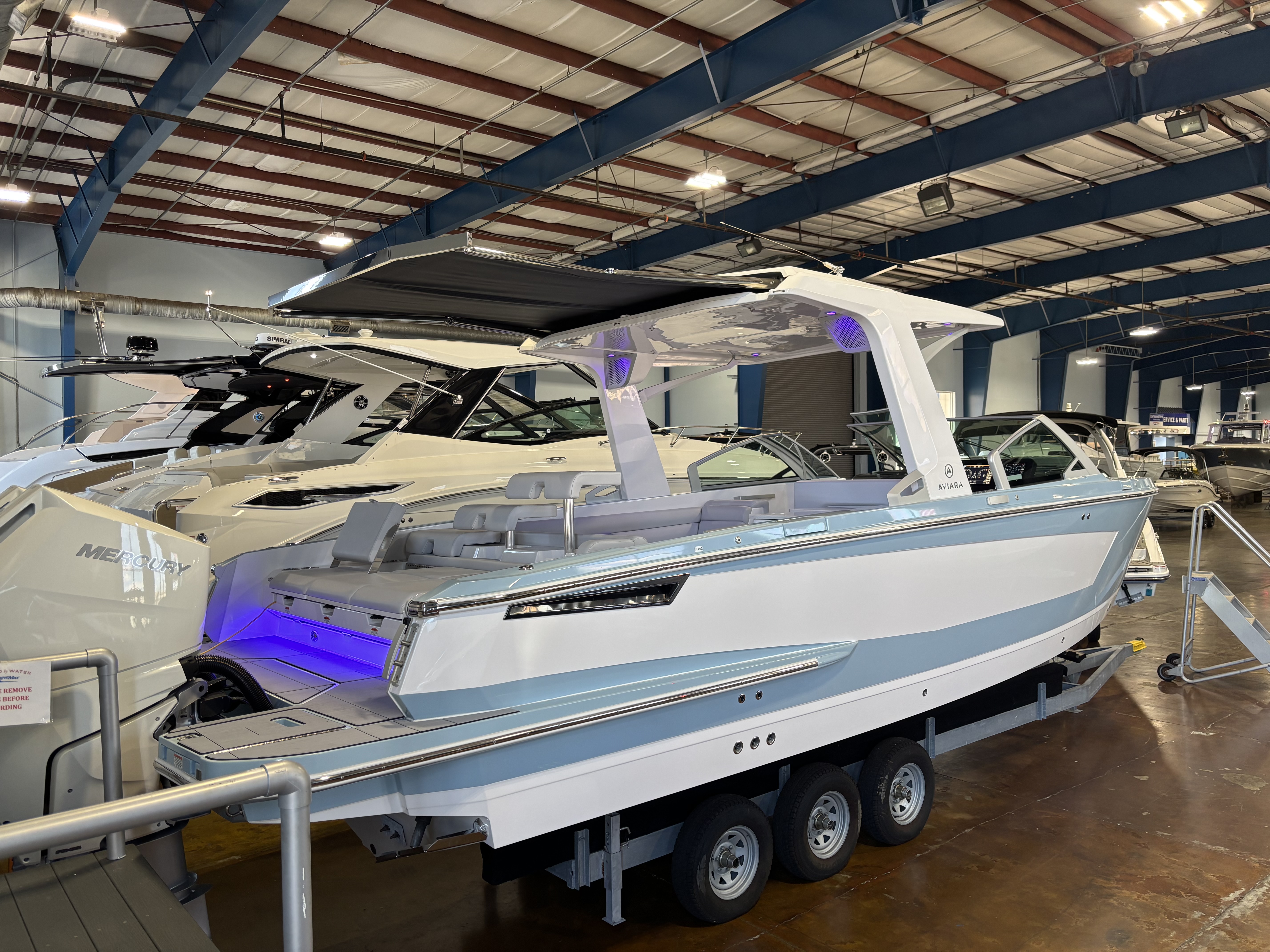 2024 Aviara AV32 Outboard Image Thumbnail #3