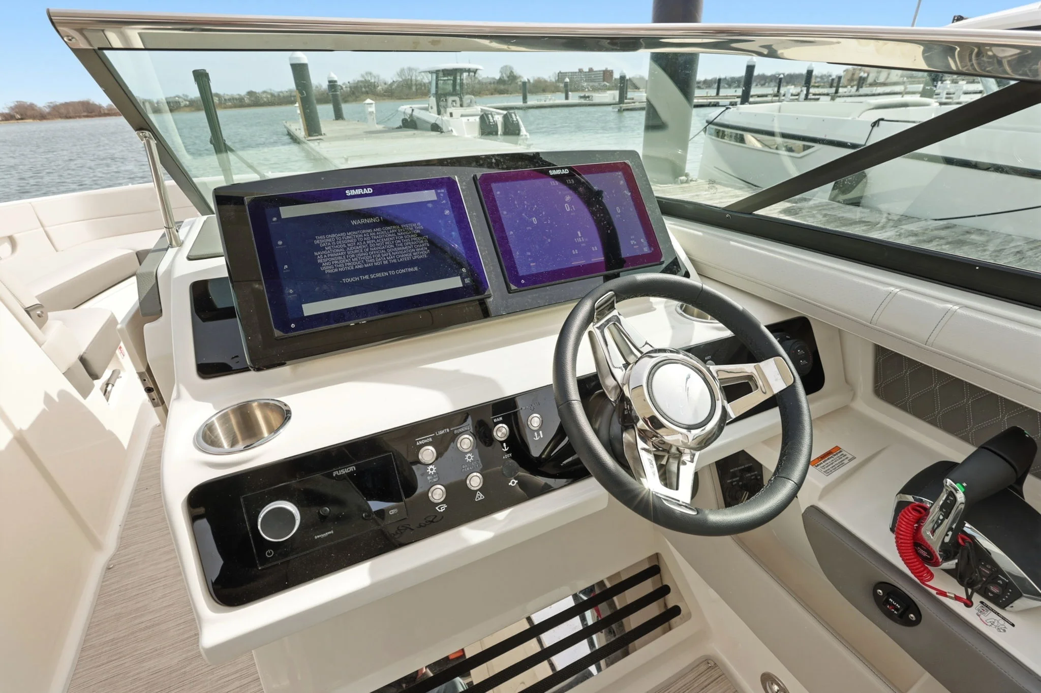 2026 Sea Ray SLX 310 Outboard Image Thumbnail #16