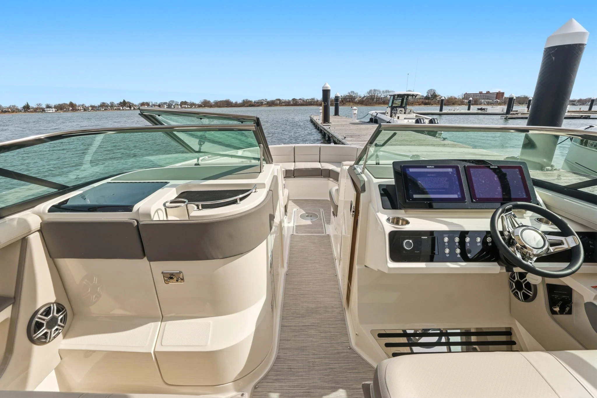 2026 Sea Ray SLX 310 Outboard Image Thumbnail #14