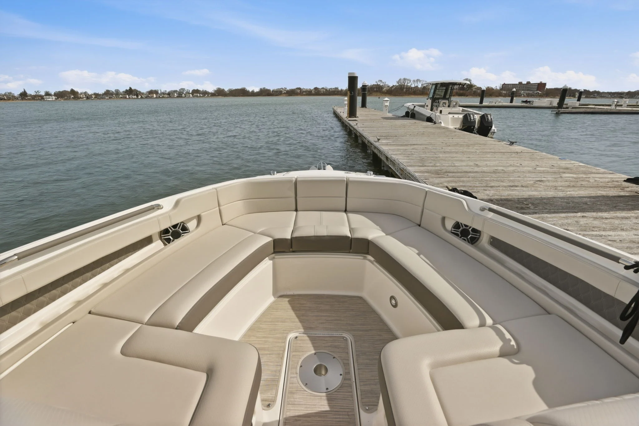 2026 Sea Ray SLX 310 Outboard Image Thumbnail #22