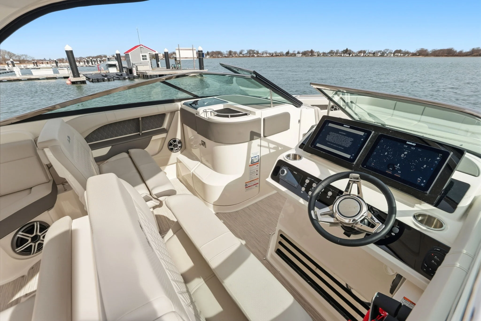 2026 Sea Ray SLX 310 Outboard Image Thumbnail #18