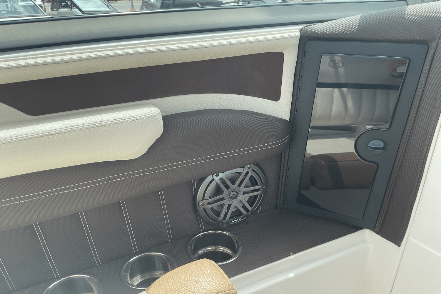 2021 Cobalt 25 SC Image Thumbnail #17