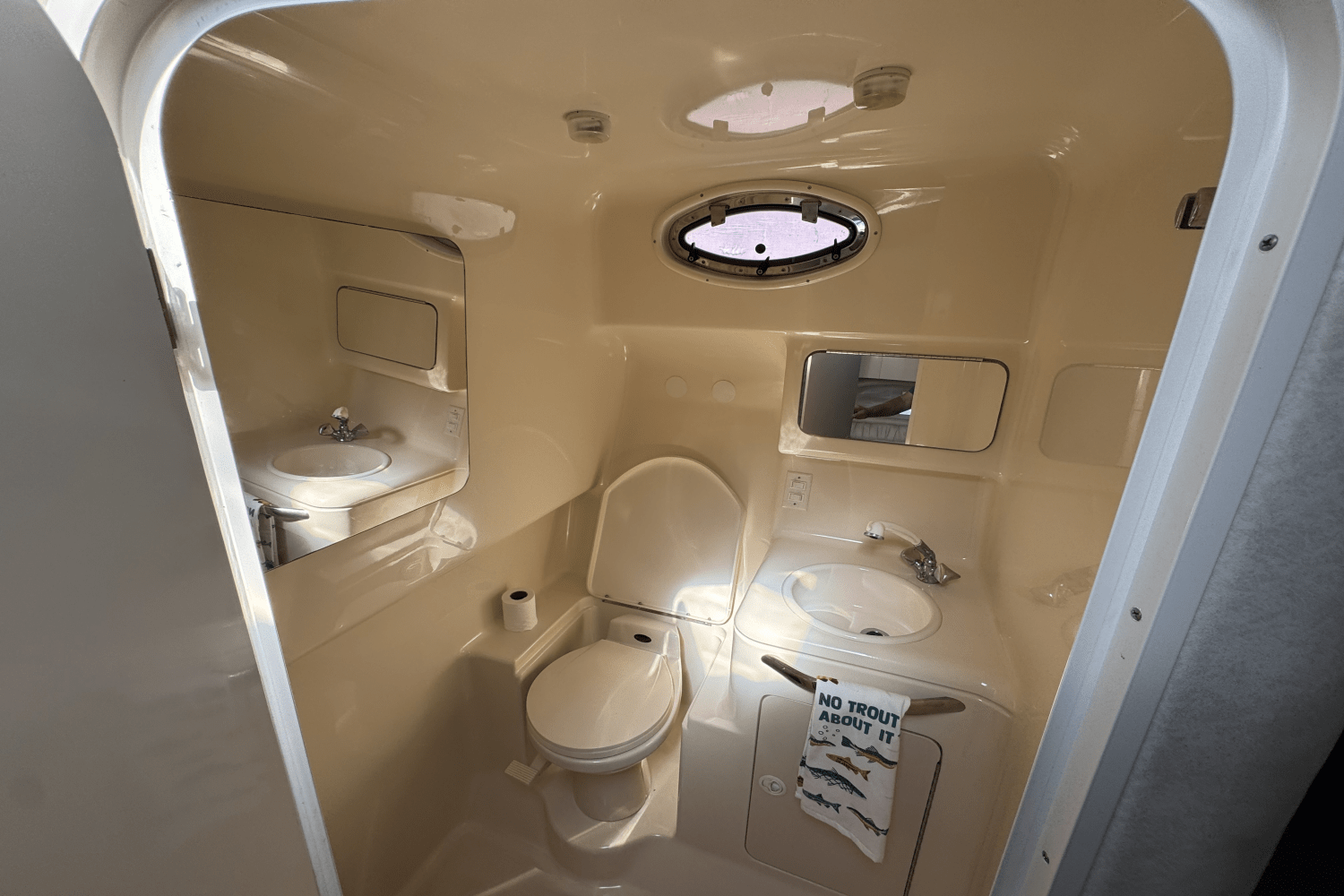 1997 Sea Ray 330 EXPRESS CRUISER Image Thumbnail #24
