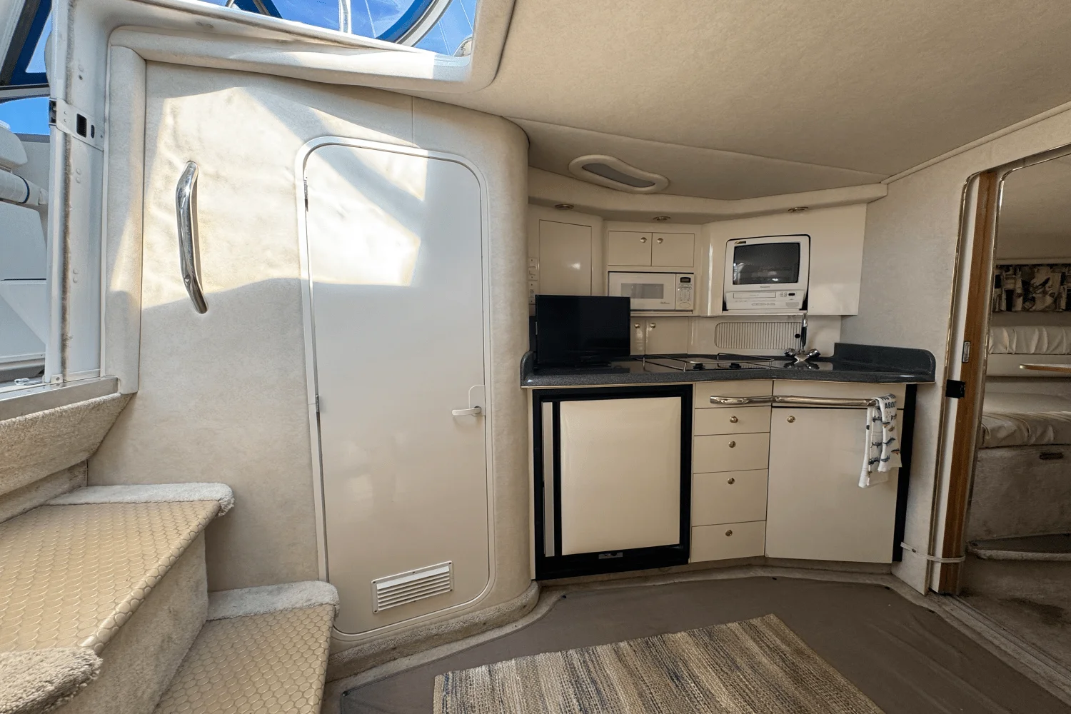 1997 Sea Ray 330 EXPRESS CRUISER Image Thumbnail #18