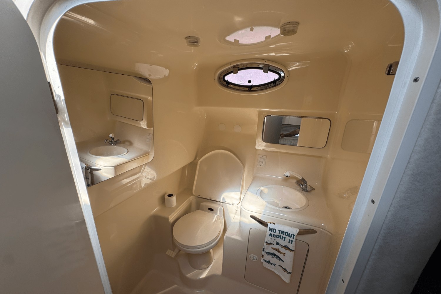 1997 Sea Ray 330 EXPRESS CRUISER Image Thumbnail #24