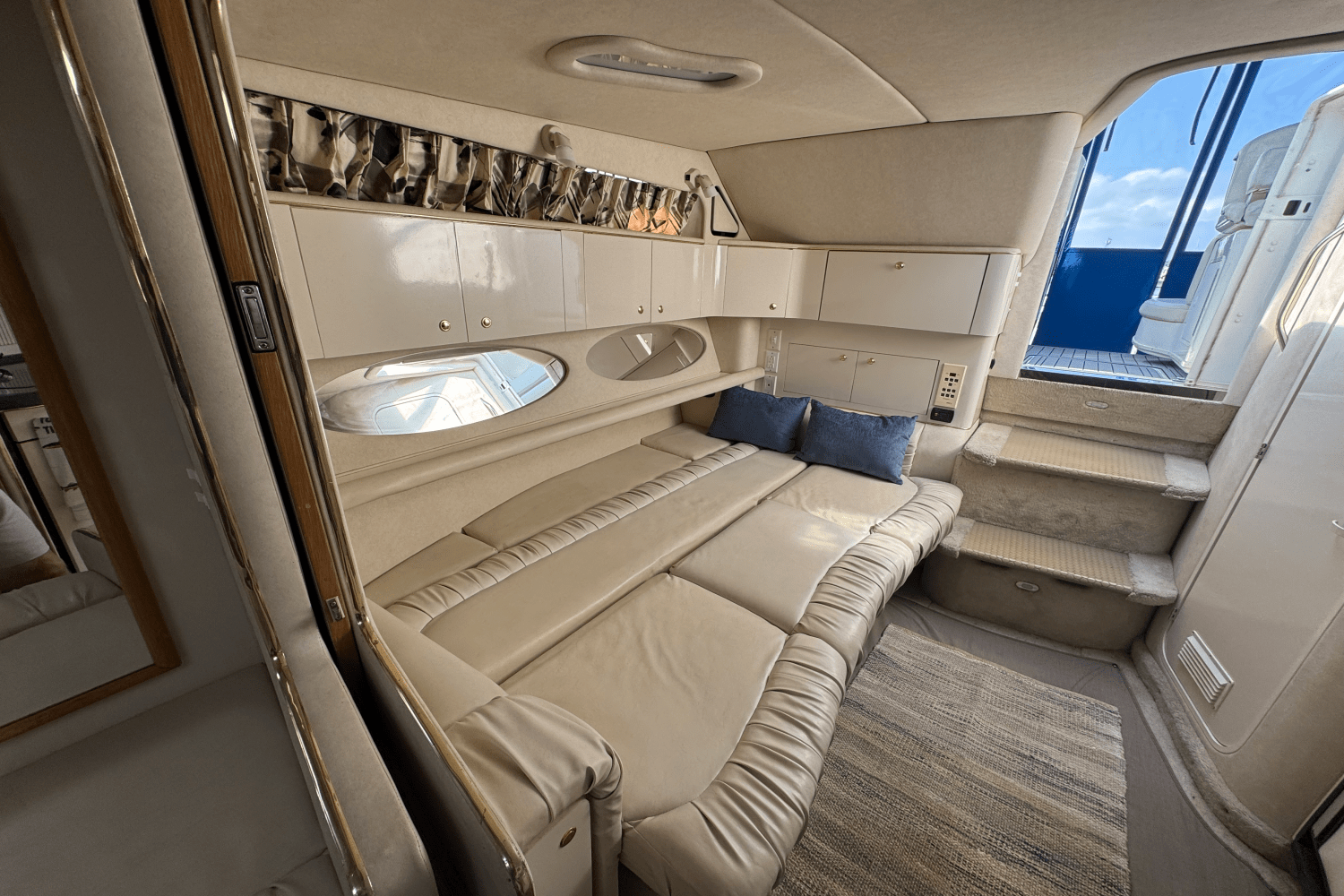 1997 Sea Ray 330 EXPRESS CRUISER Image Thumbnail #21