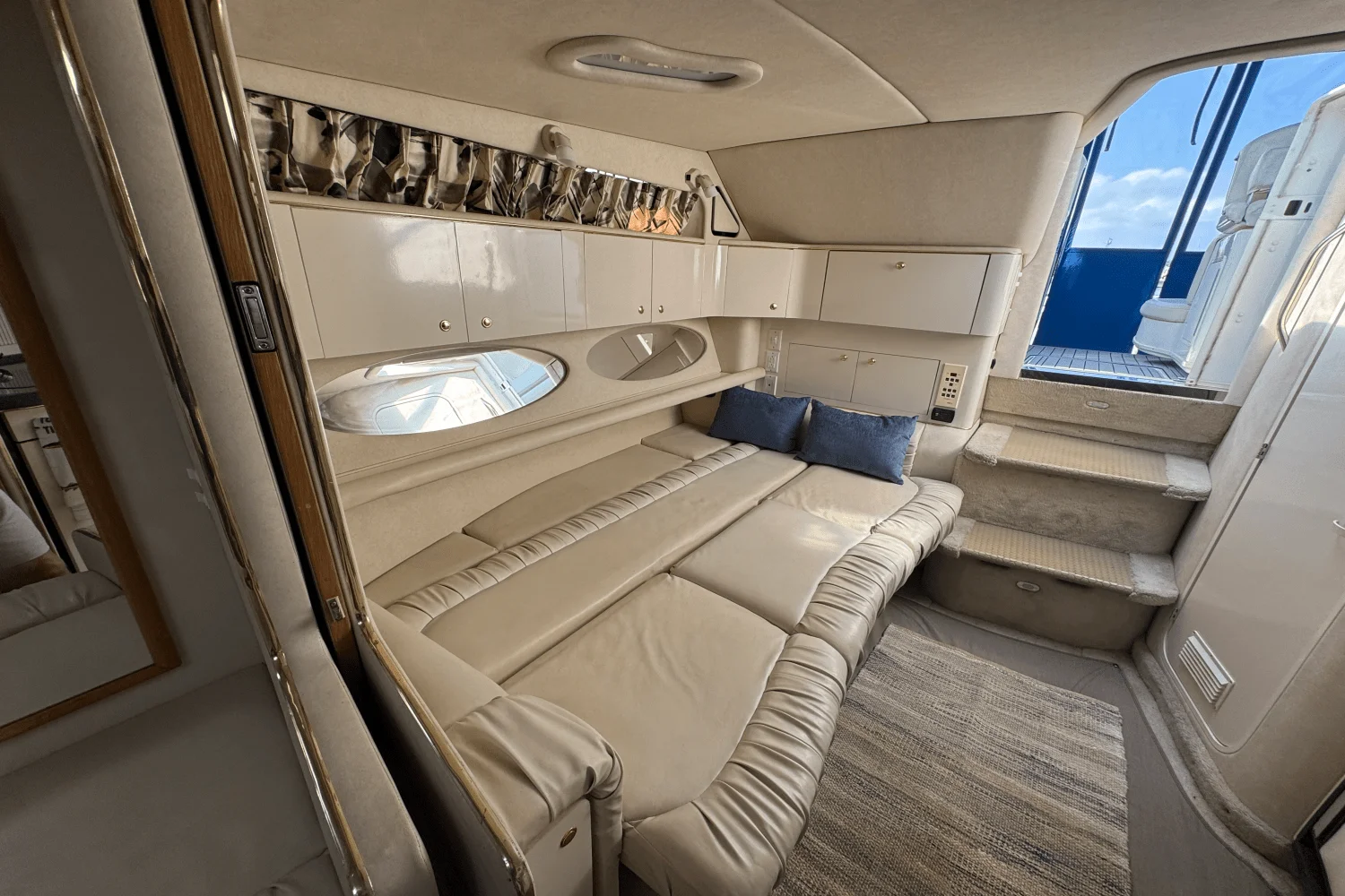 1997 Sea Ray 330 EXPRESS CRUISER Image Thumbnail #21