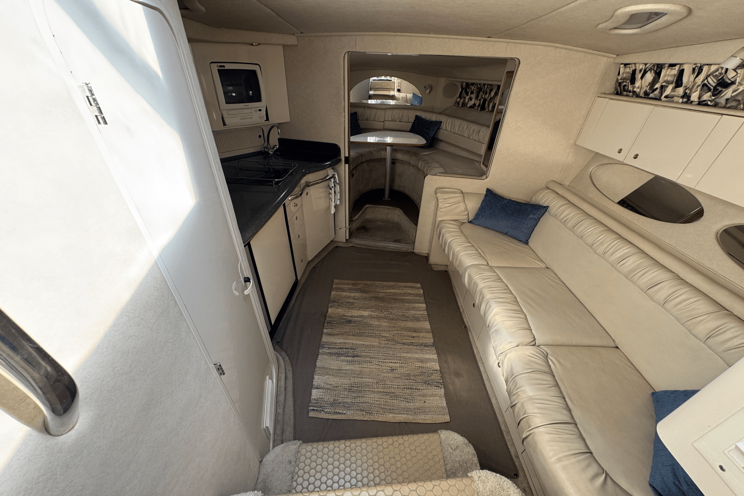 1997 Sea Ray 330 EXPRESS CRUISER Image Thumbnail #17