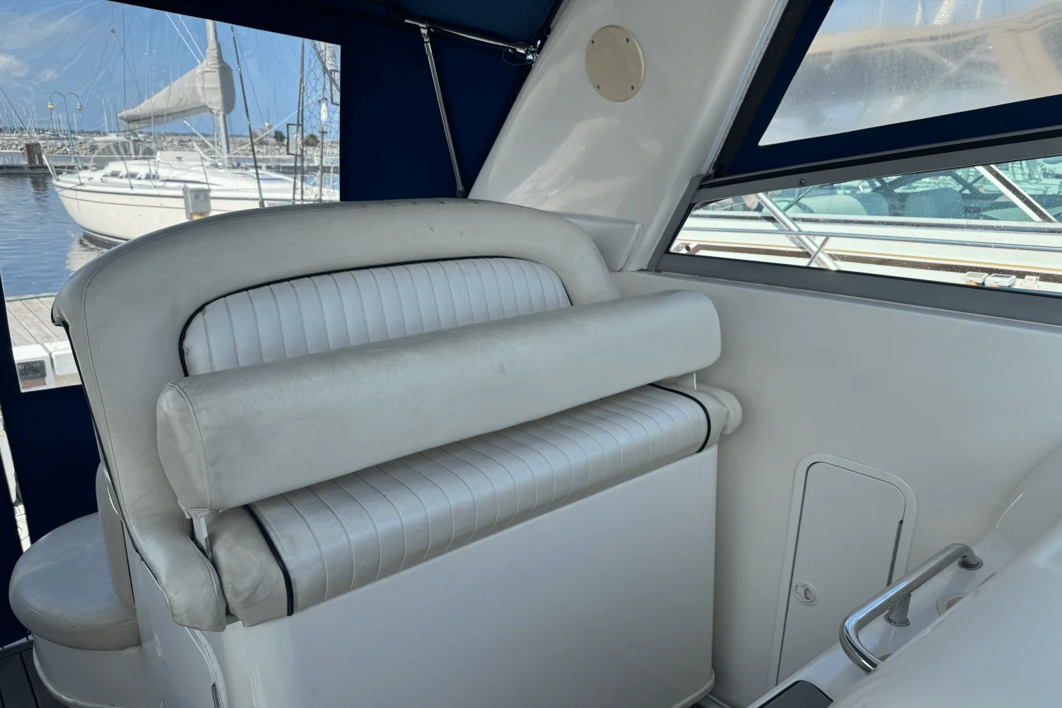 1997 Sea Ray 330 EXPRESS CRUISER Image Thumbnail #16