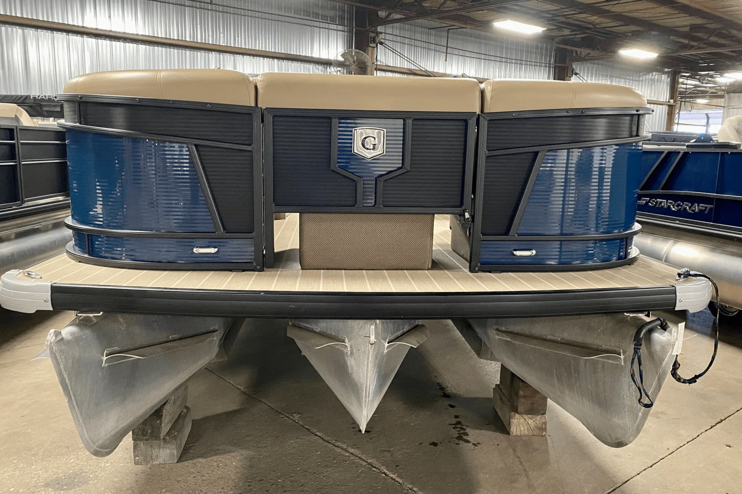 2021 Godfrey 235 SFL Image Thumbnail #2