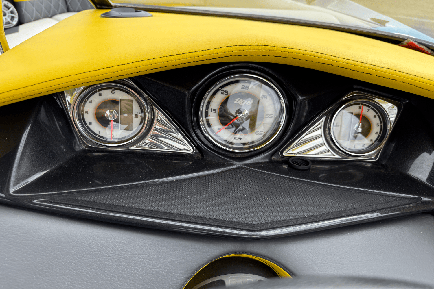 2012 Tige RZ4 Image Thumbnail #30