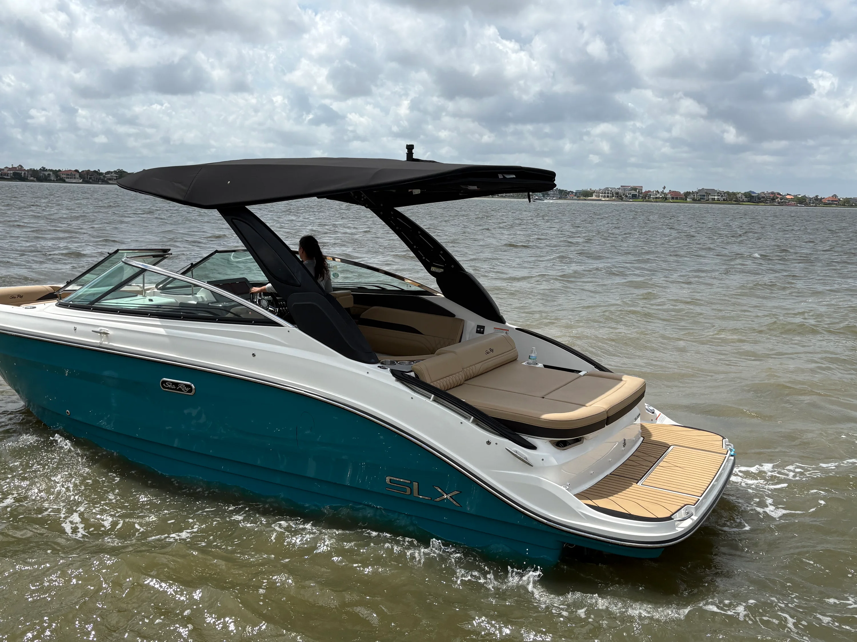 2026 Sea Ray SLX 260 Image Thumbnail #5
