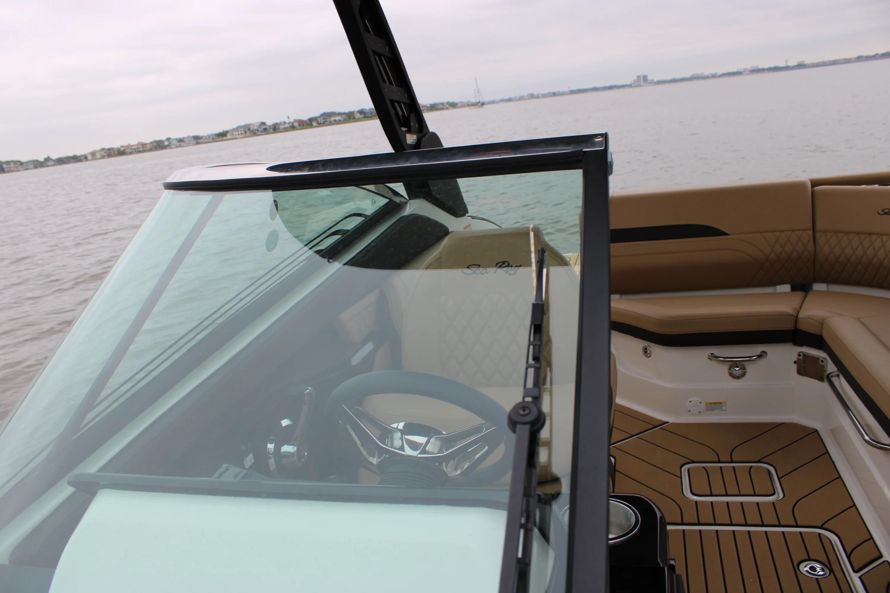 2026 Sea Ray SLX 260 Image Thumbnail #22