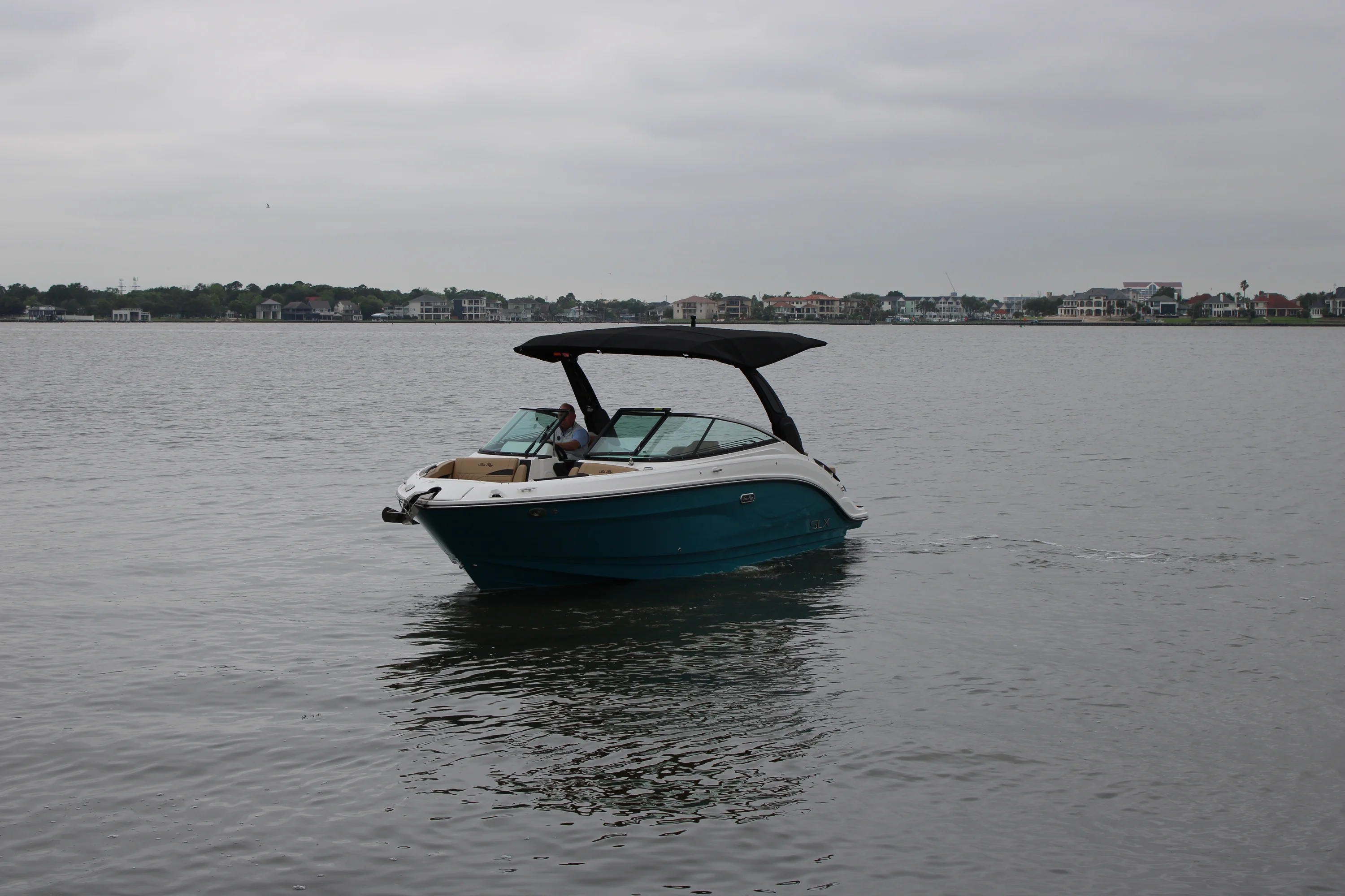 2026 Sea Ray SLX 260 Image Thumbnail #14