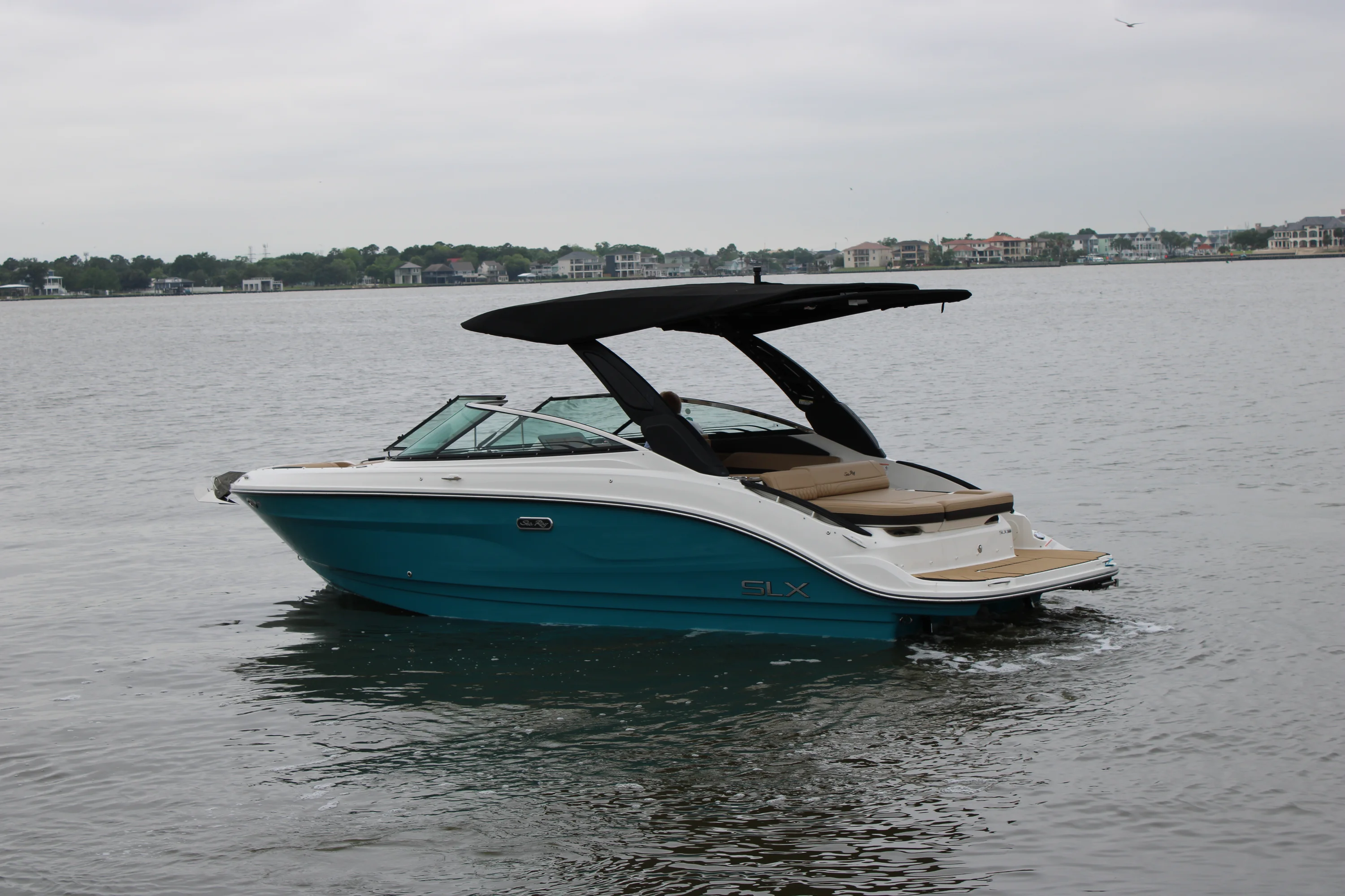 2026 Sea Ray SLX 260 Image Thumbnail #1